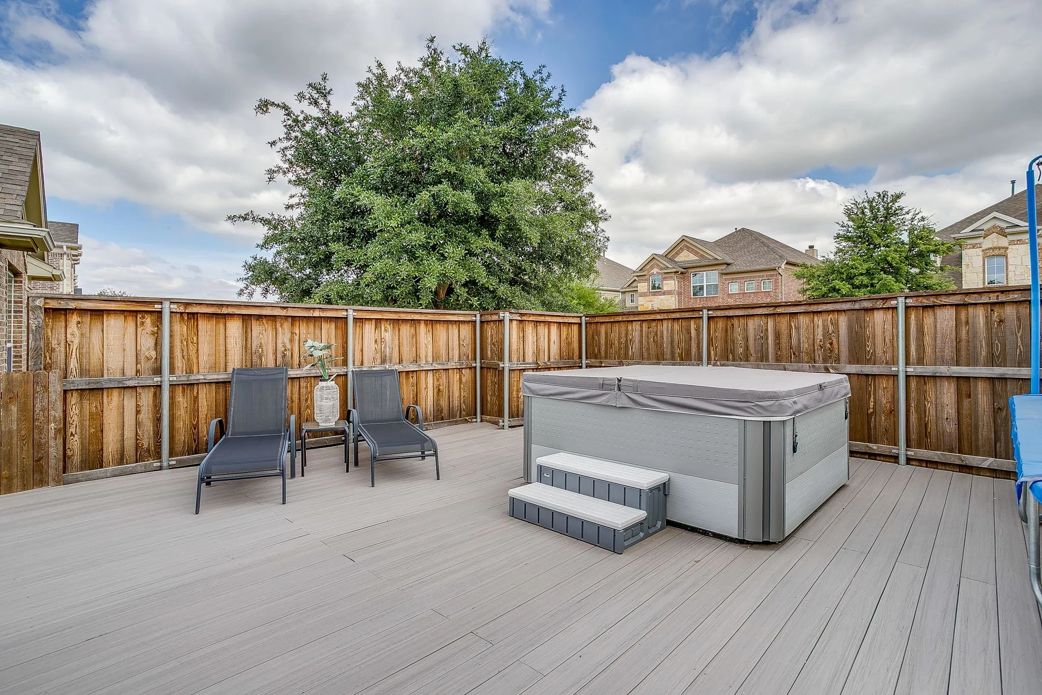 Single Family Residence For Sale in Denton County , 15600 Wild Cherry Lane, Fort Worth, Texas 76262, 4 Bedroom, 3 Bathroom, 2 Garage spaces, 2,831 Sqft, built in 2021, mls#21258556, Real Estate Agent in Fort Worth, Homes For Sale in Denton county, Homes For Sale in Fort Worth, Realtor in Fort Worth Texas, Real Estate Brokerage Independent Realty Texas, Luminita Cordes Realtor