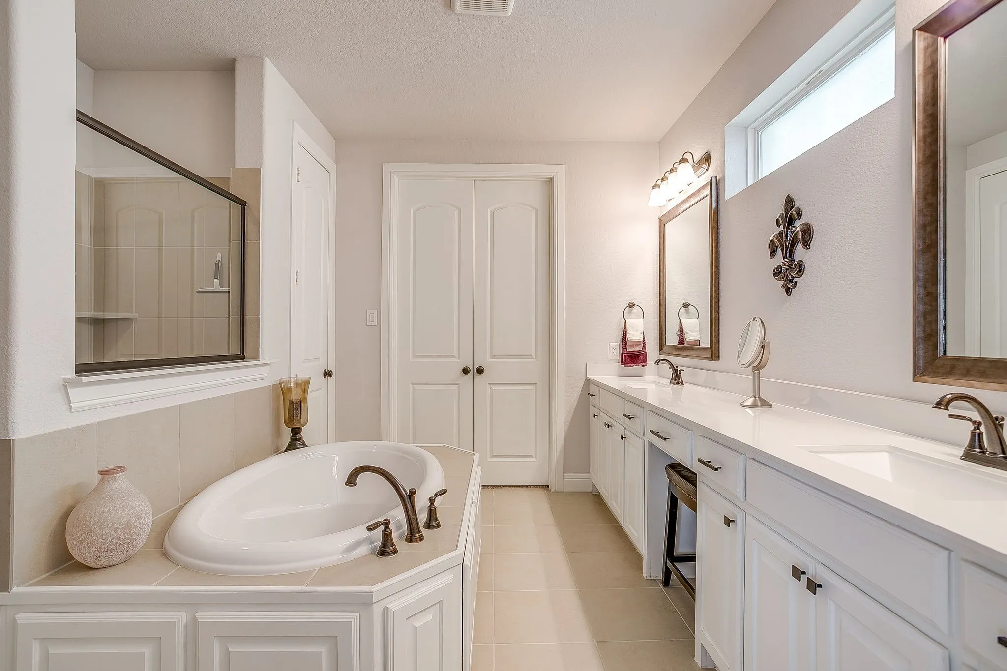 Single Family Residence For Sale in Denton County , 15600 Wild Cherry Lane, Fort Worth, Texas 76262, 4 Bedroom, 3 Bathroom, 2 Garage spaces, 2,831 Sqft, built in 2021, mls#21258556, Real Estate Agent in Fort Worth, Homes For Sale in Denton county, Homes For Sale in Fort Worth, Realtor in Fort Worth Texas, Real Estate Brokerage Independent Realty Texas, Luminita Cordes Realtor