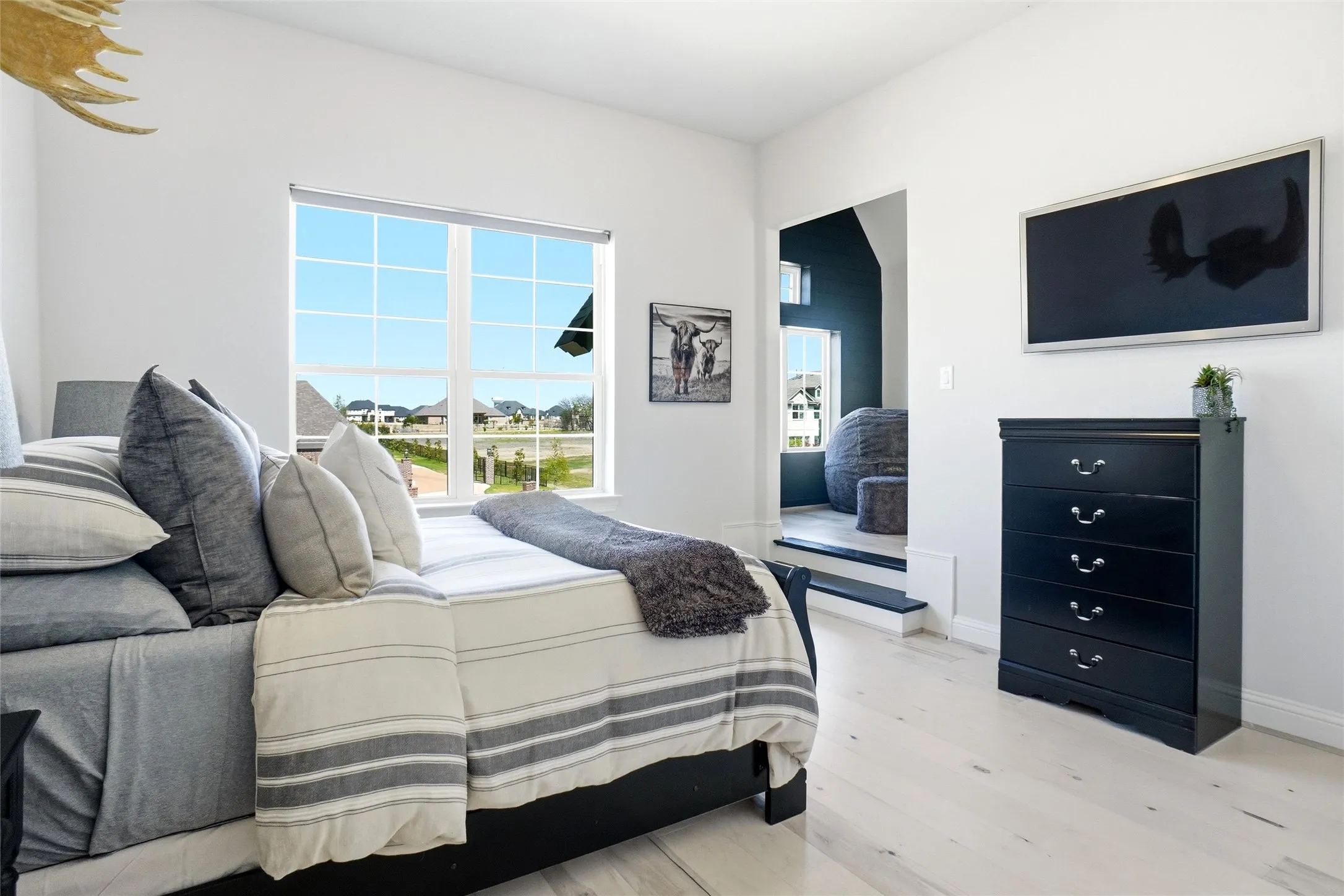 Single Family Residence For Sale in Collin County , 4813 Cheshire Lane, Parker, Texas 75002, 5 Bedroom, 6 Bathroom, 3 Garage spaces, 5,045 Sqft, built in 2020, mls#21223090, Real Estate Agent in Parker, Homes For Sale in Collin county, Homes For Sale in Parker, Realtor in Parker Texas, Real Estate Brokerage Independent Realty Texas, Luminita Cordes Realtor