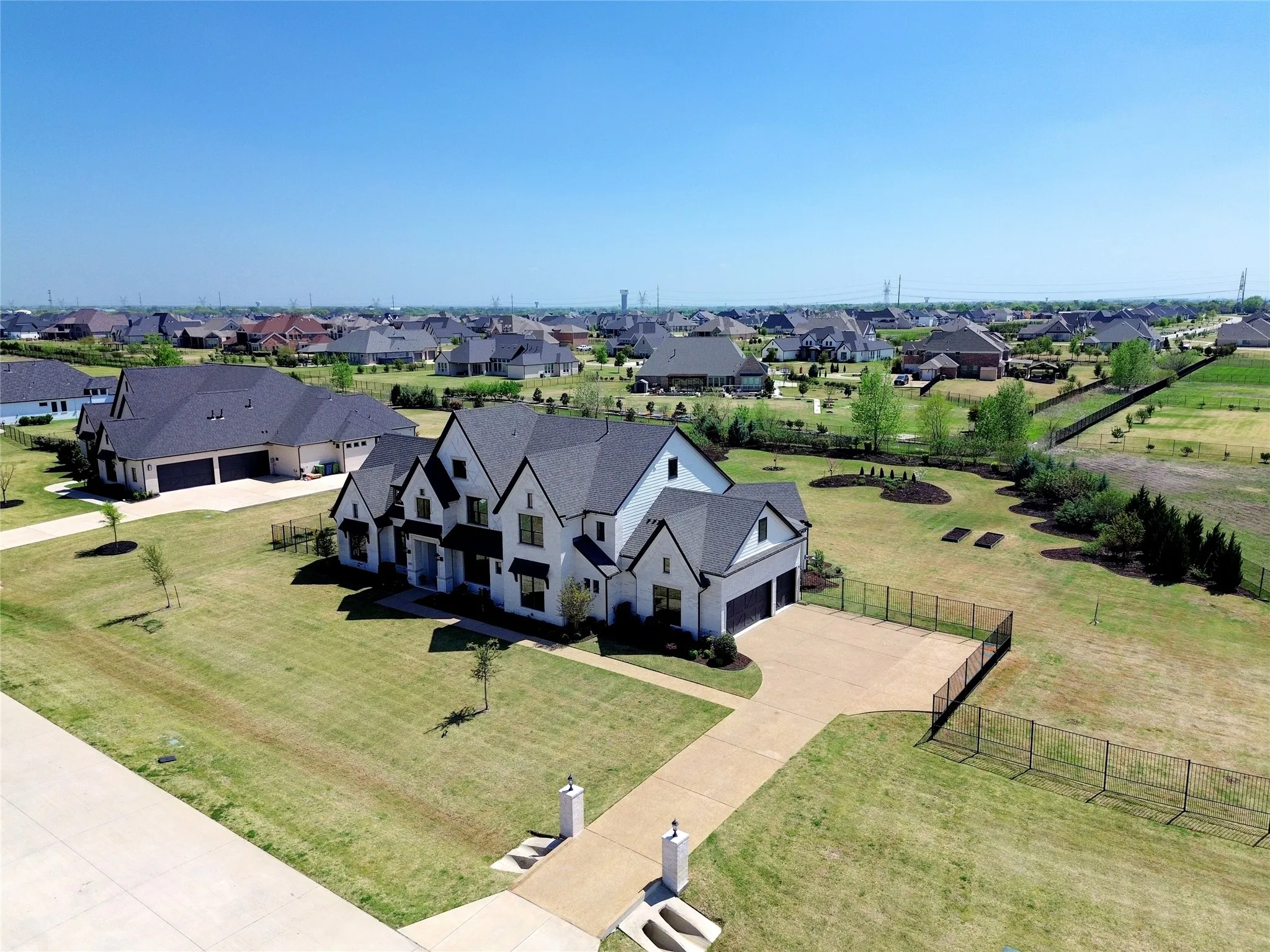 Single Family Residence For Sale in Collin County , 4813 Cheshire Lane, Parker, Texas 75002, 5 Bedroom, 6 Bathroom, 3 Garage spaces, 5,045 Sqft, built in 2020, mls#21223090, Real Estate Agent in Parker, Homes For Sale in Collin county, Homes For Sale in Parker, Realtor in Parker Texas, Real Estate Brokerage Independent Realty Texas, Luminita Cordes Realtor