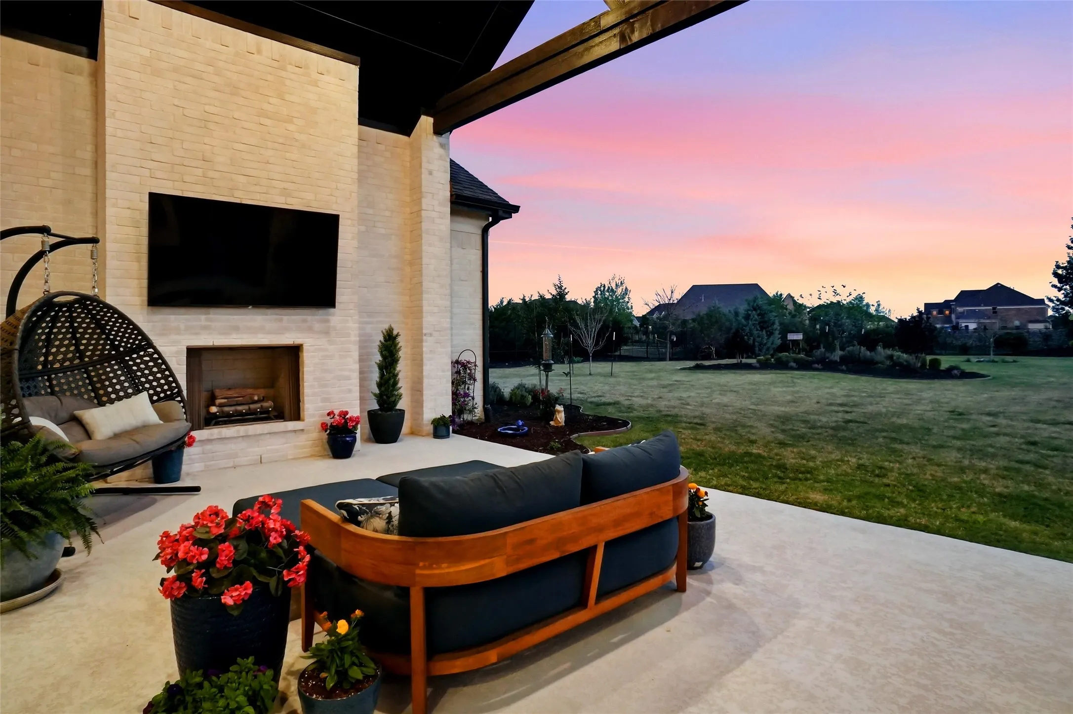 Single Family Residence For Sale in Collin County , 4813 Cheshire Lane, Parker, Texas 75002, 5 Bedroom, 6 Bathroom, 3 Garage spaces, 5,045 Sqft, built in 2020, mls#21223090, Real Estate Agent in Parker, Homes For Sale in Collin county, Homes For Sale in Parker, Realtor in Parker Texas, Real Estate Brokerage Independent Realty Texas, Luminita Cordes Realtor