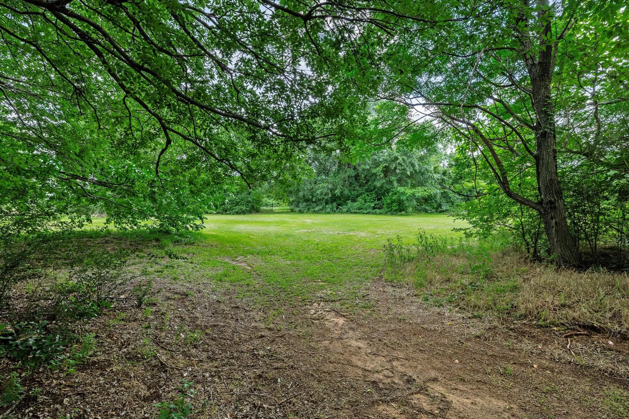 Improved Land For Sale in Grayson County , 2406 Loy Lake Road, Denison, Texas 75020, 0, 0, Garage spaces, 0 Sqft, built in 0, mls#21282884, Real Estate Agent in Denison, Homes For Sale in Grayson county, Homes For Sale in Denison, Realtor in Denison Texas, Real Estate Brokerage Independent Realty Texas, Luminita Cordes Realtor