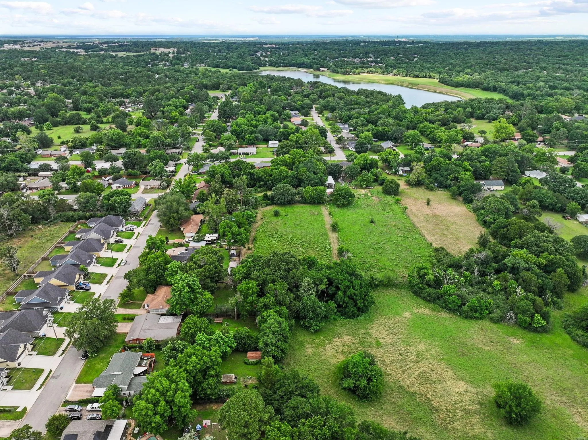 Improved Land For Sale in Grayson County , 2406 Loy Lake Road, Denison, Texas 75020, 0, 0, Garage spaces, 0 Sqft, built in 0, mls#21282884, Real Estate Agent in Denison, Homes For Sale in Grayson county, Homes For Sale in Denison, Realtor in Denison Texas, Real Estate Brokerage Independent Realty Texas, Luminita Cordes Realtor
