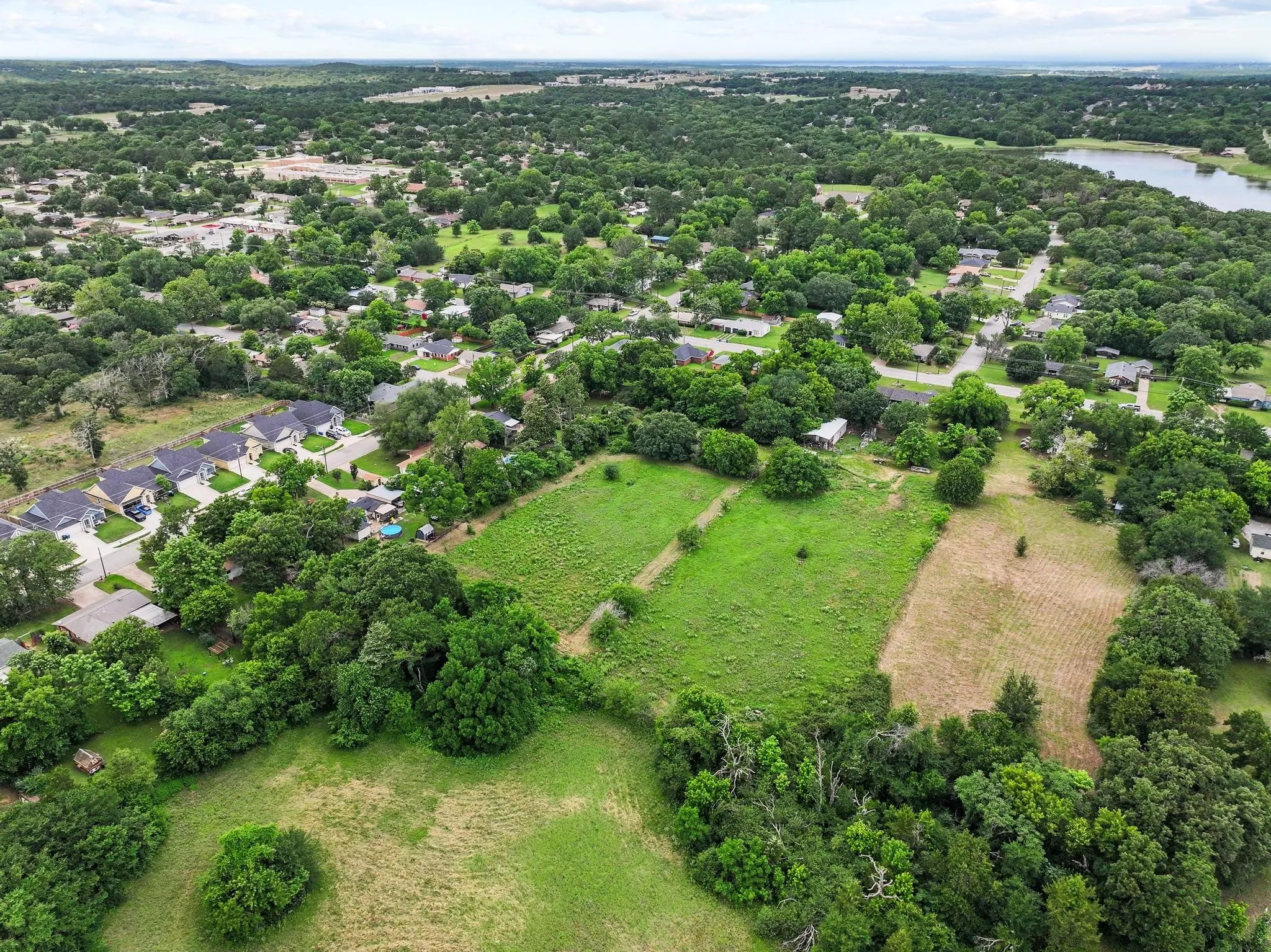 Improved Land For Sale in Grayson County , 2406 Loy Lake Road, Denison, Texas 75020, 0, 0, Garage spaces, 0 Sqft, built in 0, mls#21282884, Real Estate Agent in Denison, Homes For Sale in Grayson county, Homes For Sale in Denison, Realtor in Denison Texas, Real Estate Brokerage Independent Realty Texas, Luminita Cordes Realtor