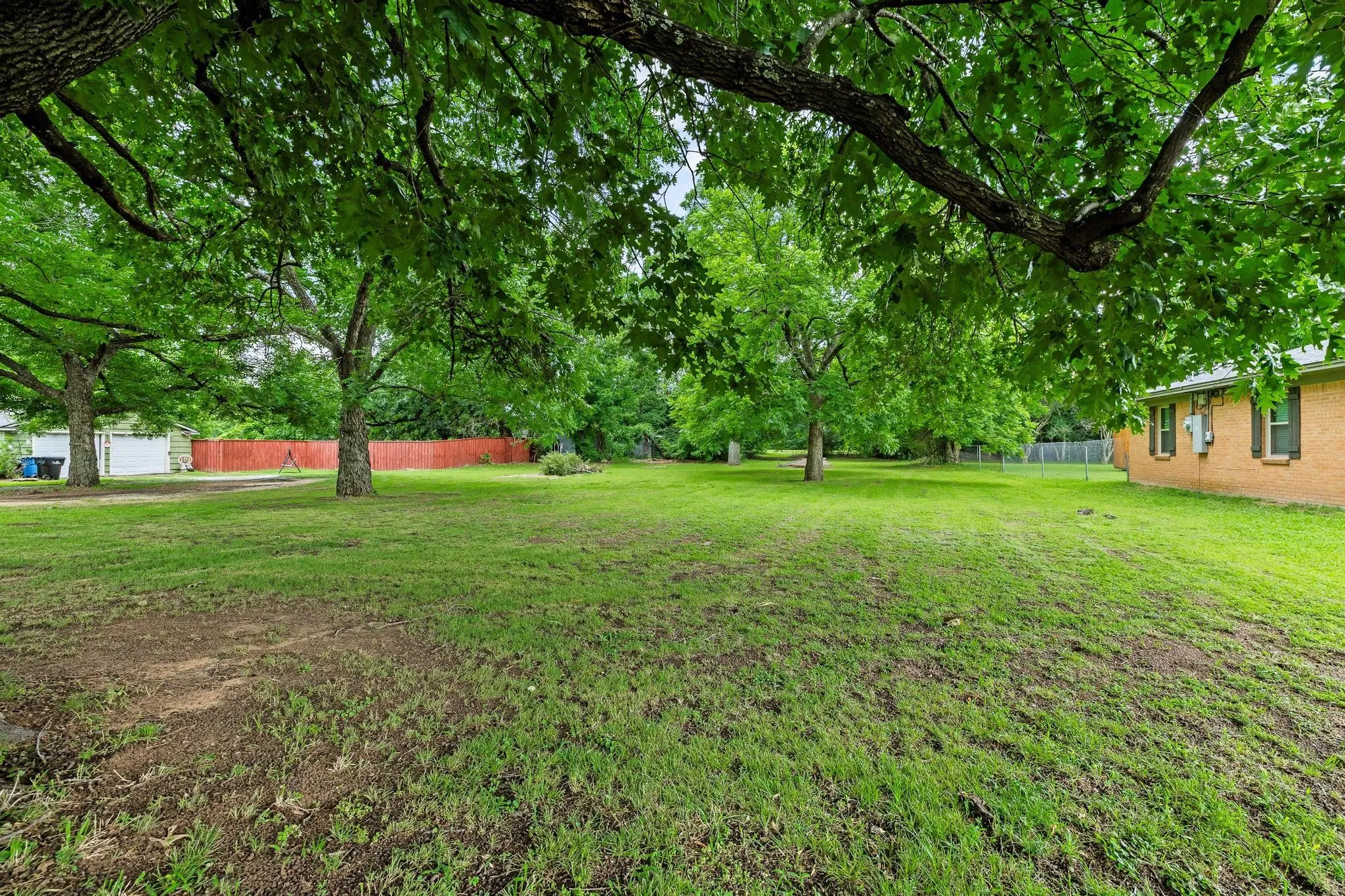 Improved Land For Sale in Grayson County , 2406 Loy Lake Road, Denison, Texas 75020, 0, 0, Garage spaces, 0 Sqft, built in 0, mls#21282884, Real Estate Agent in Denison, Homes For Sale in Grayson county, Homes For Sale in Denison, Realtor in Denison Texas, Real Estate Brokerage Independent Realty Texas, Luminita Cordes Realtor