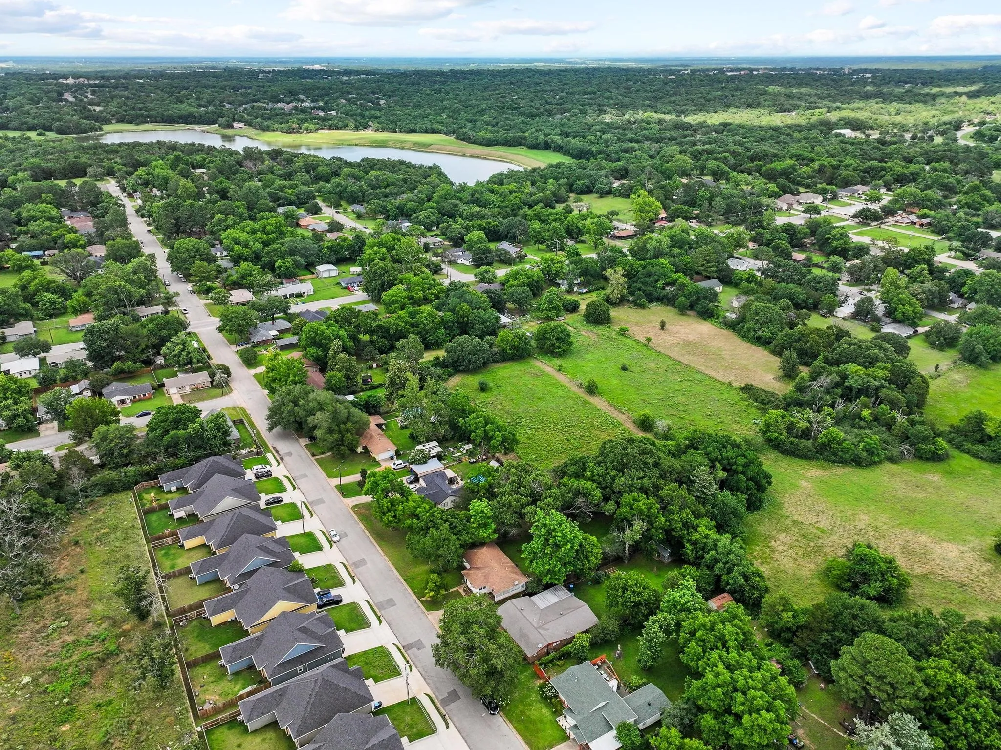 Improved Land For Sale in Grayson County , 2406 Loy Lake Road, Denison, Texas 75020, 0, 0, Garage spaces, 0 Sqft, built in 0, mls#21282884, Real Estate Agent in Denison, Homes For Sale in Grayson county, Homes For Sale in Denison, Realtor in Denison Texas, Real Estate Brokerage Independent Realty Texas, Luminita Cordes Realtor