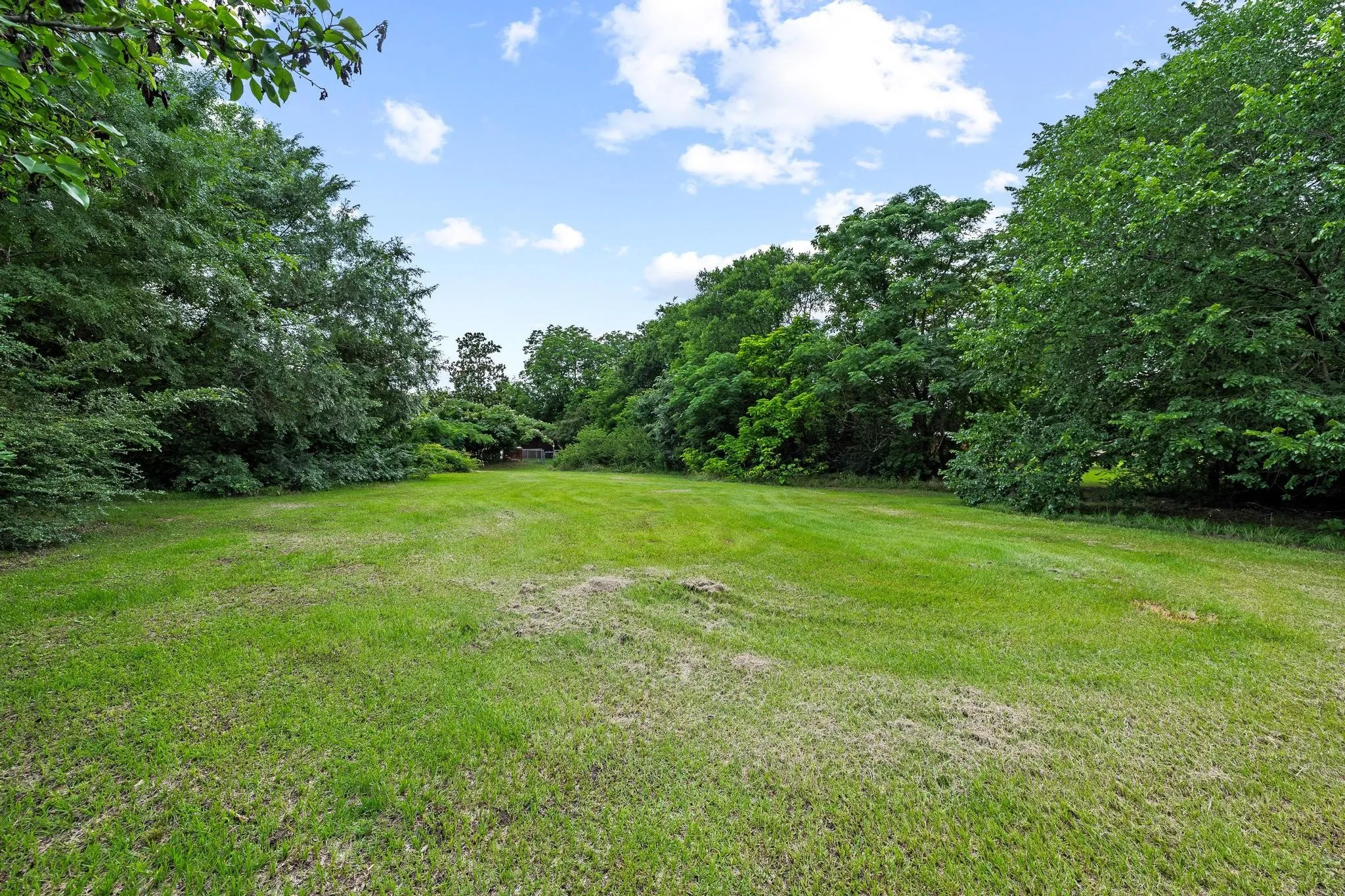 Improved Land For Sale in Grayson County , 2406 Loy Lake Road, Denison, Texas 75020, 0, 0, Garage spaces, 0 Sqft, built in 0, mls#21282884, Real Estate Agent in Denison, Homes For Sale in Grayson county, Homes For Sale in Denison, Realtor in Denison Texas, Real Estate Brokerage Independent Realty Texas, Luminita Cordes Realtor