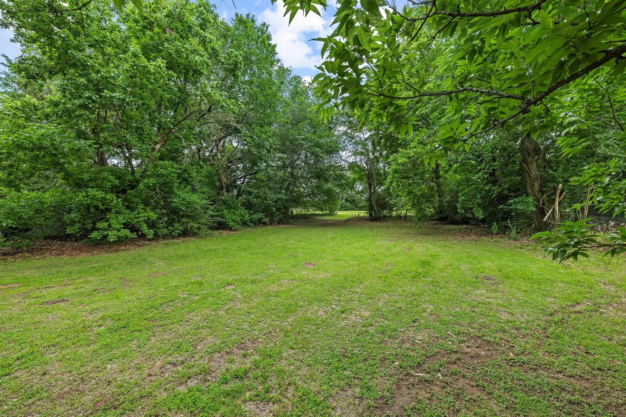 Improved Land For Sale in Grayson County , 2406 Loy Lake Road, Denison, Texas 75020, 0, 0, Garage spaces, 0 Sqft, built in 0, mls#21282884, Real Estate Agent in Denison, Homes For Sale in Grayson county, Homes For Sale in Denison, Realtor in Denison Texas, Real Estate Brokerage Independent Realty Texas, Luminita Cordes Realtor