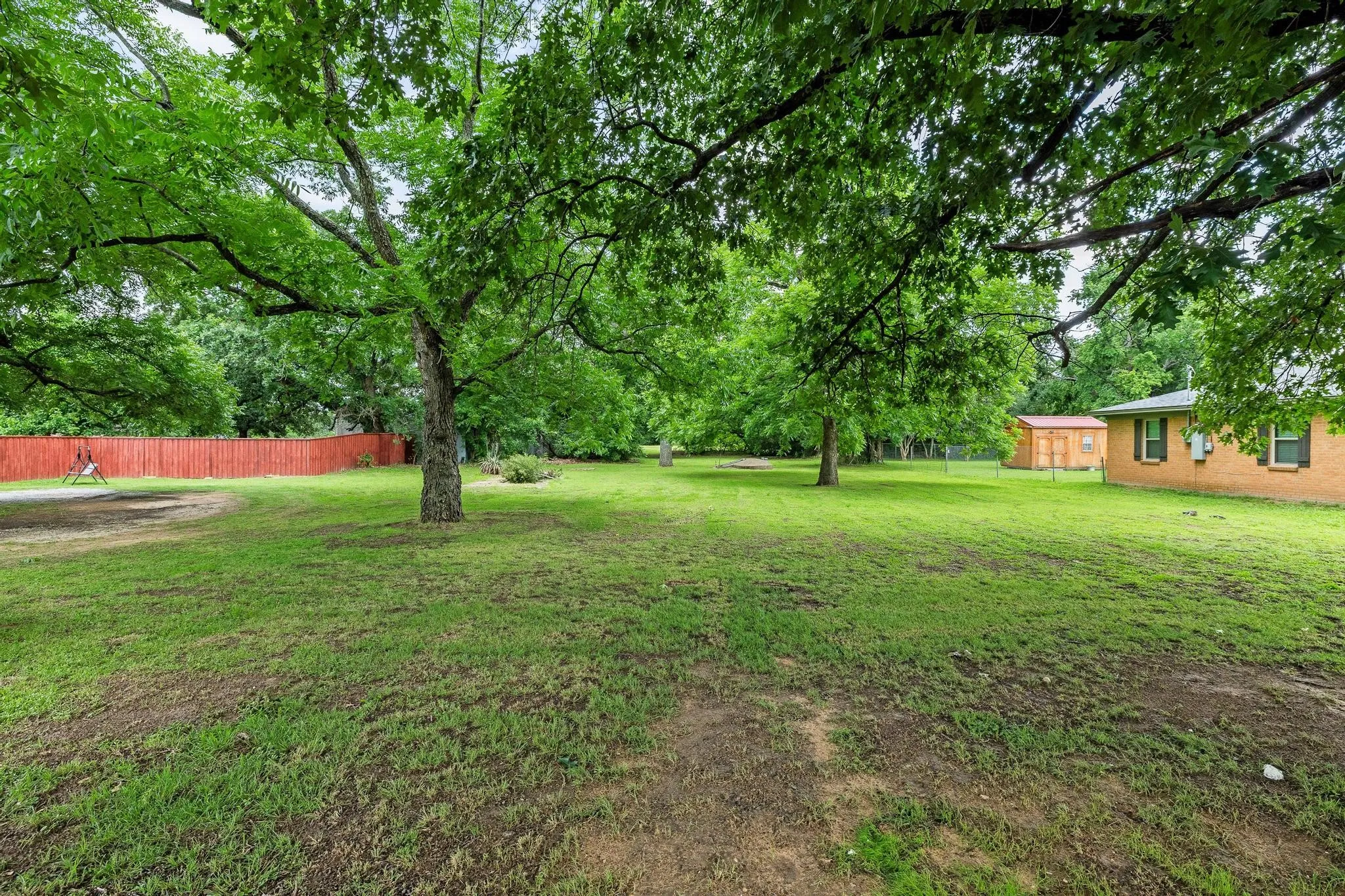 Improved Land For Sale in Grayson County , 2406 Loy Lake Road, Denison, Texas 75020, 0, 0, Garage spaces, 0 Sqft, built in 0, mls#21282884, Real Estate Agent in Denison, Homes For Sale in Grayson county, Homes For Sale in Denison, Realtor in Denison Texas, Real Estate Brokerage Independent Realty Texas, Luminita Cordes Realtor