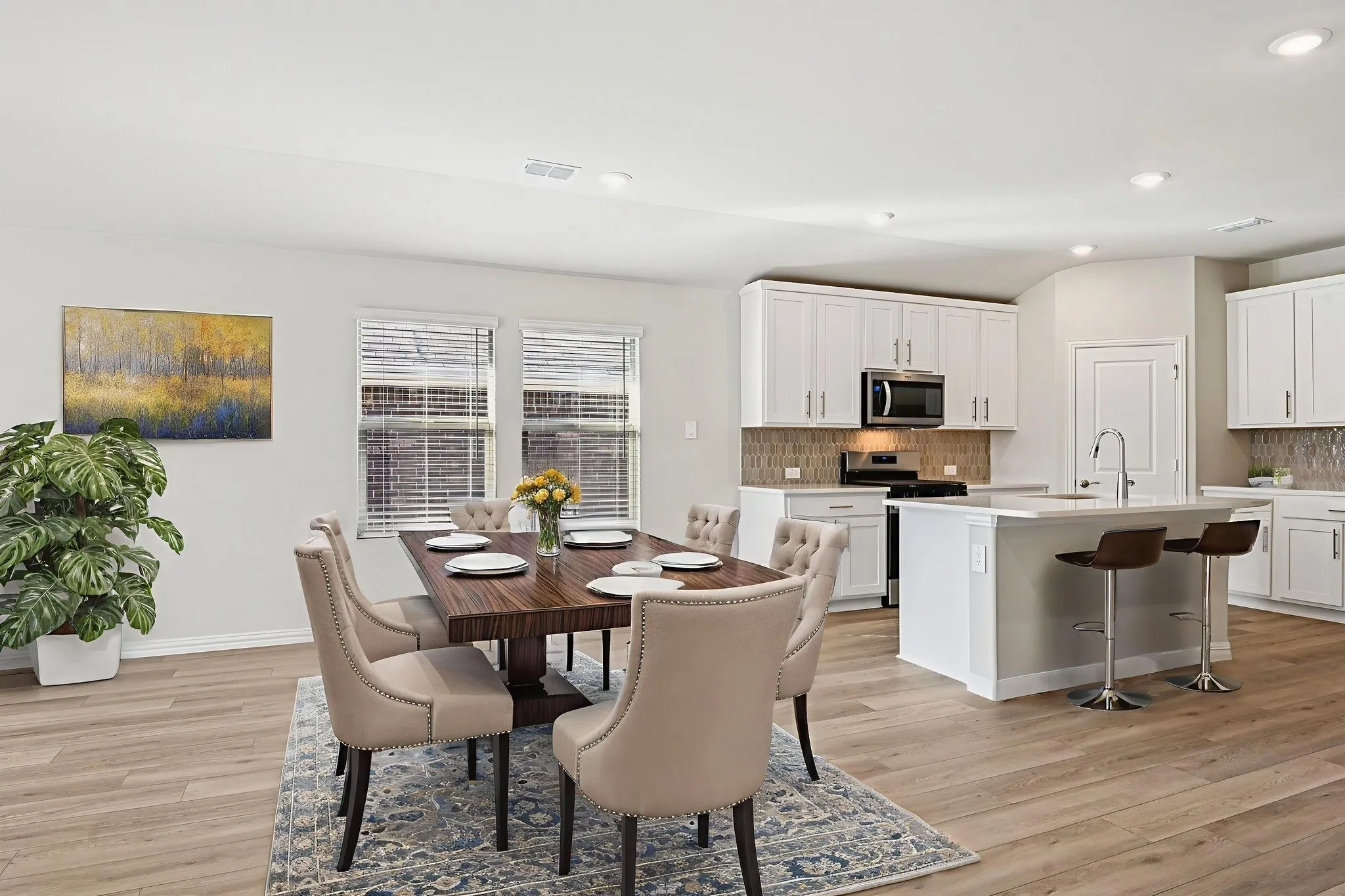  Photo is not of the actual home, but is an inspirational photo of builder’s model home and may depict options, furnishings, and/or decorator features that are not included.
