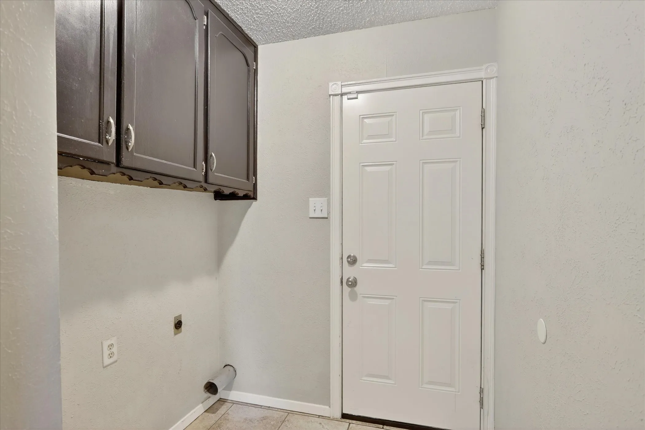 Single Family Residence For Sale in Tarrant County , 4301 Jester Court, North Richland Hills, Texas 76180, 4 Bedroom, 2 Bathroom, 2 Garage spaces, 2,018 Sqft, built in 1975, mls#21282855, Real Estate Agent in North Richland Hills, Homes For Sale in Tarrant county, Homes For Sale in North Richland Hills, Realtor in North Richland Hills Texas, Real Estate Brokerage Independent Realty Texas, Luminita Cordes Realtor