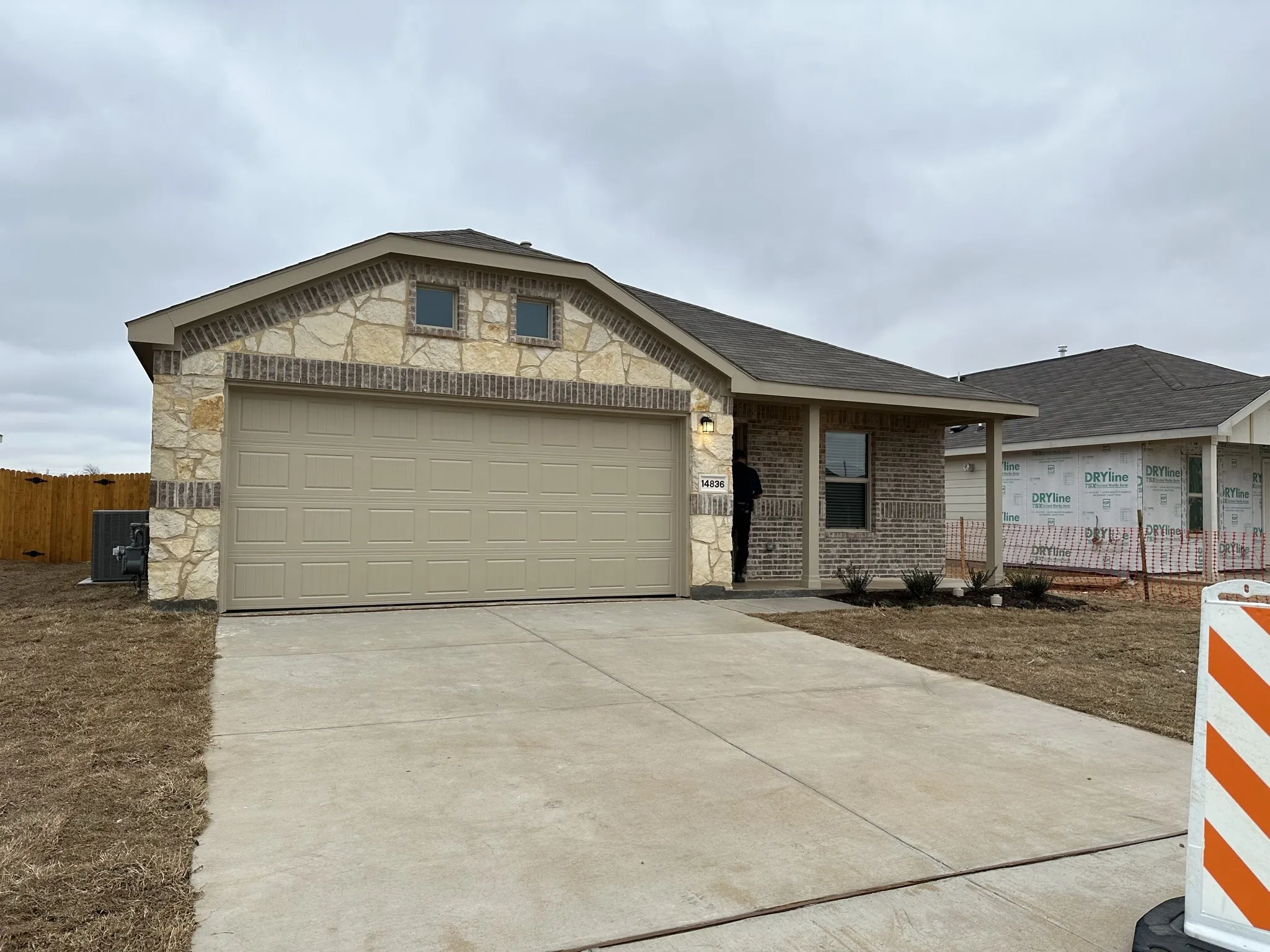 Single Family Residence For Rent in Tarrant County , 14836 Bridge Pass Trail, Fort Worth, Texas 76052, 3 Bedroom, 2 Bathroom, 2 Garage spaces, 1,271 Sqft, built in 2022, mls#21282914, Real Estate Agent in Fort Worth, Homes For Rent in Tarrant county, Homes For Rent in Fort Worth, Realtor in Fort Worth Texas, Real Estate Brokerage Independent Realty Texas, Luminita Cordes Realtor