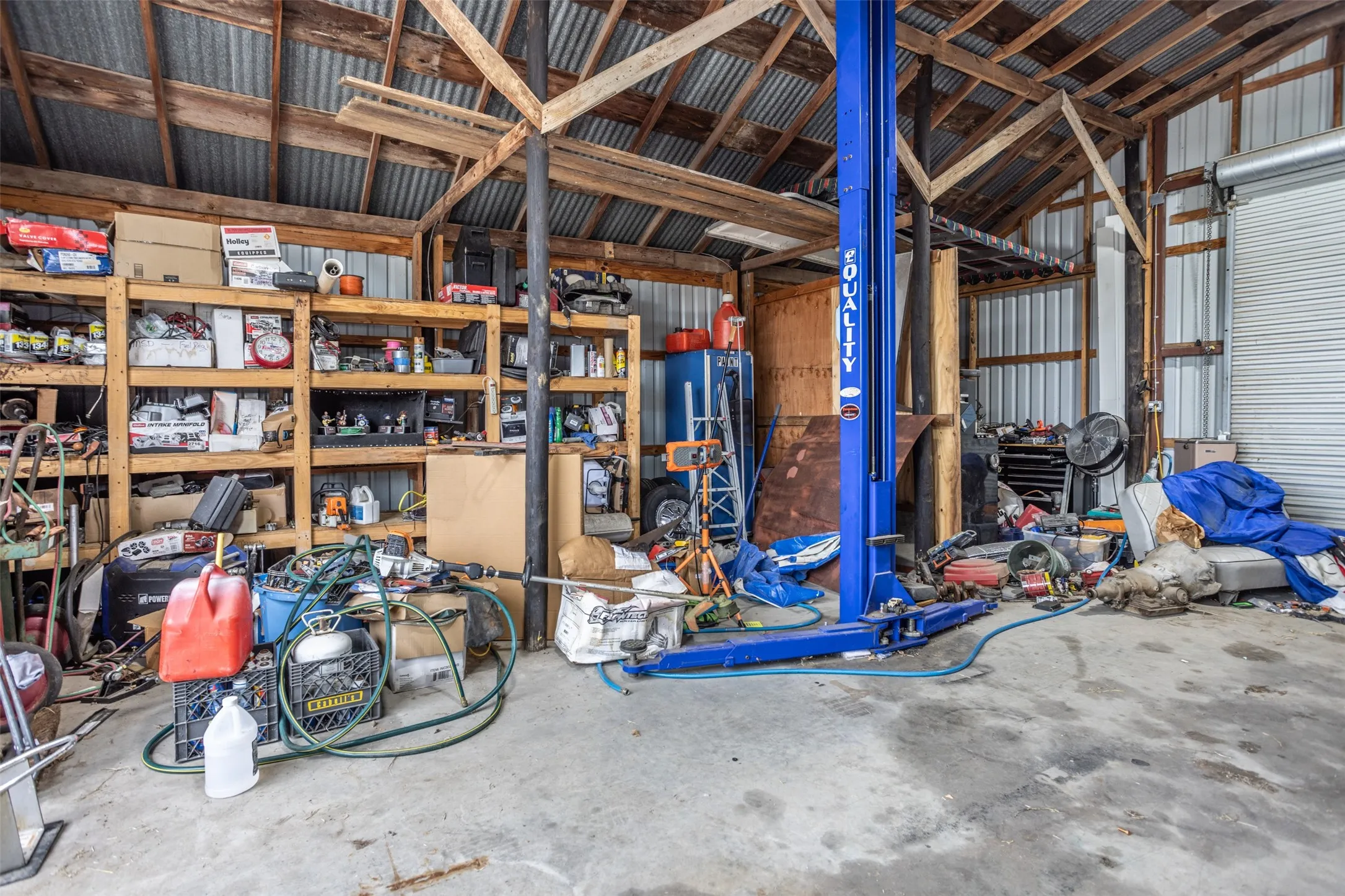 Mobile Home For Sale in Grayson County , 59 Shawnee, Whitesboro, Texas 76273, 3 Bedrooms, 3 Bathrooms, 2 Garage spaces, 1,800 Sqft, built in 2020, Price $1,299,000, mls#21282918, Real Estate Agent in Whitesboro, Homes For Sale in Grayson county, Homes For Sale in Whitesboro, Realtor in Whitesboro Texas, Real Estate Brokerage Independent Realty Texas, Luminita Cordes Realtor