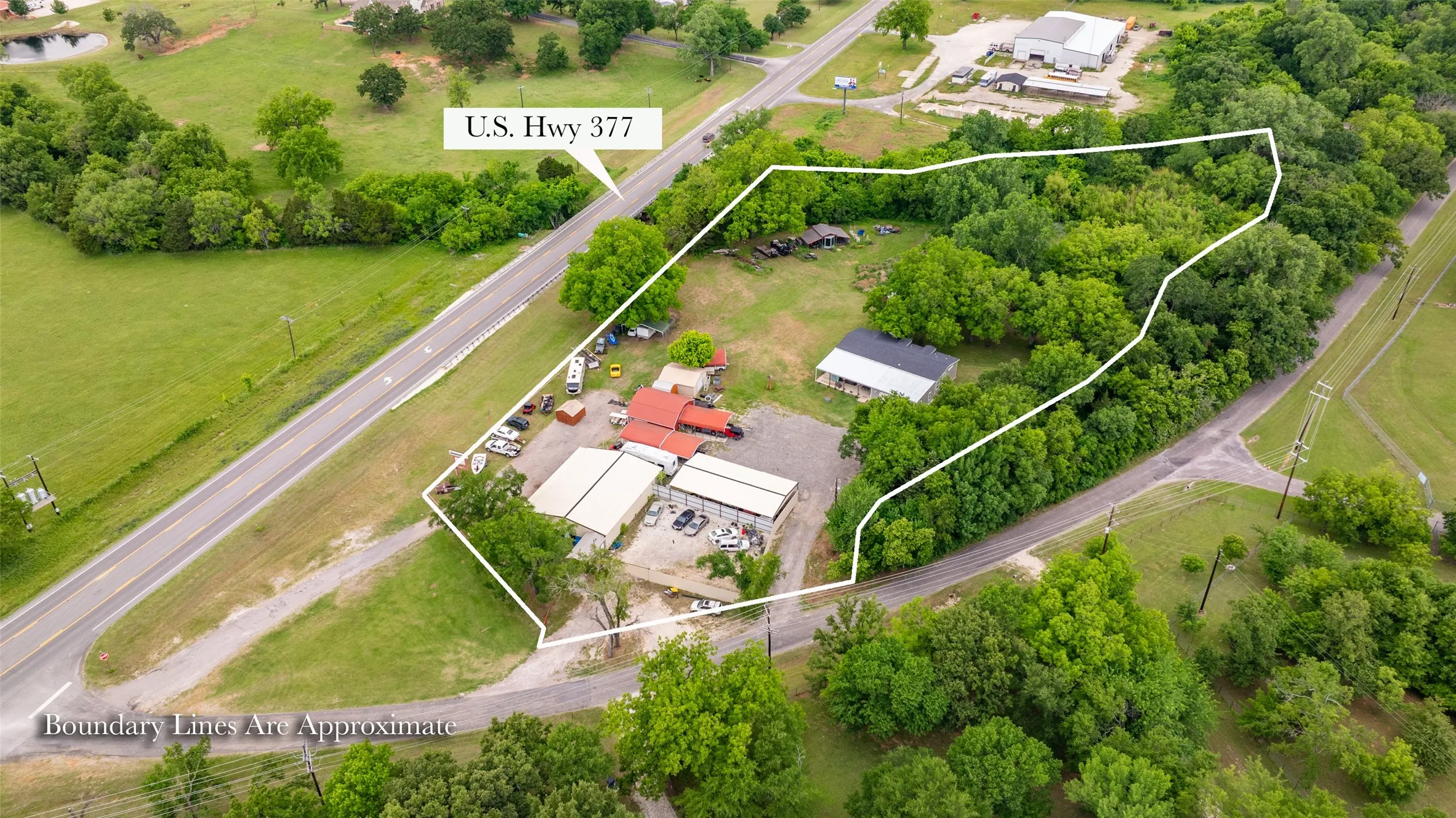 Mobile Home For Sale in Grayson County , 59 Shawnee, Whitesboro, Texas 76273, 3 Bedrooms, 3 Bathrooms, 2 Garage spaces, 1,800 Sqft, built in 2020, Price $1,299,000, mls#21282918, Real Estate Agent in Whitesboro, Homes For Sale in Grayson county, Homes For Sale in Whitesboro, Realtor in Whitesboro Texas, Real Estate Brokerage Independent Realty Texas, Luminita Cordes Realtor