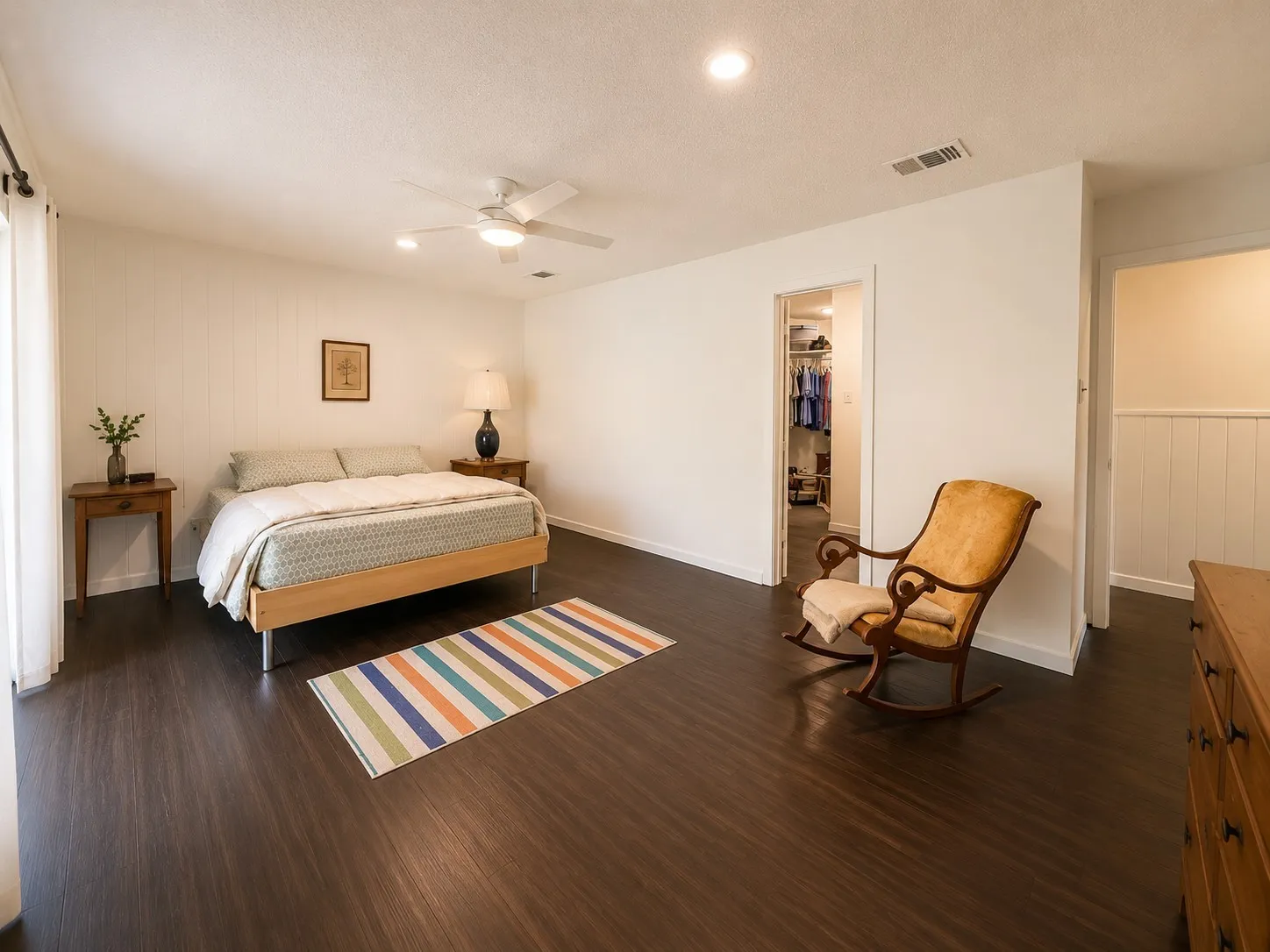 Single Family Residence For Sale in Palo Pinto County , 705 10th Street NW, Mineral Wells, Texas 76067, 3 Bedroom, 3 Bathroom, 2 Garage spaces, 3,034 Sqft, built in 1970, Price $388,900, mls#21282344, Real Estate Agent in Mineral Wells, Homes For Sale in Palo Pinto county, Homes For Sale in Mineral Wells, Realtor in Mineral Wells Texas, Real Estate Brokerage Independent Realty Texas, Luminita Cordes Realtor
