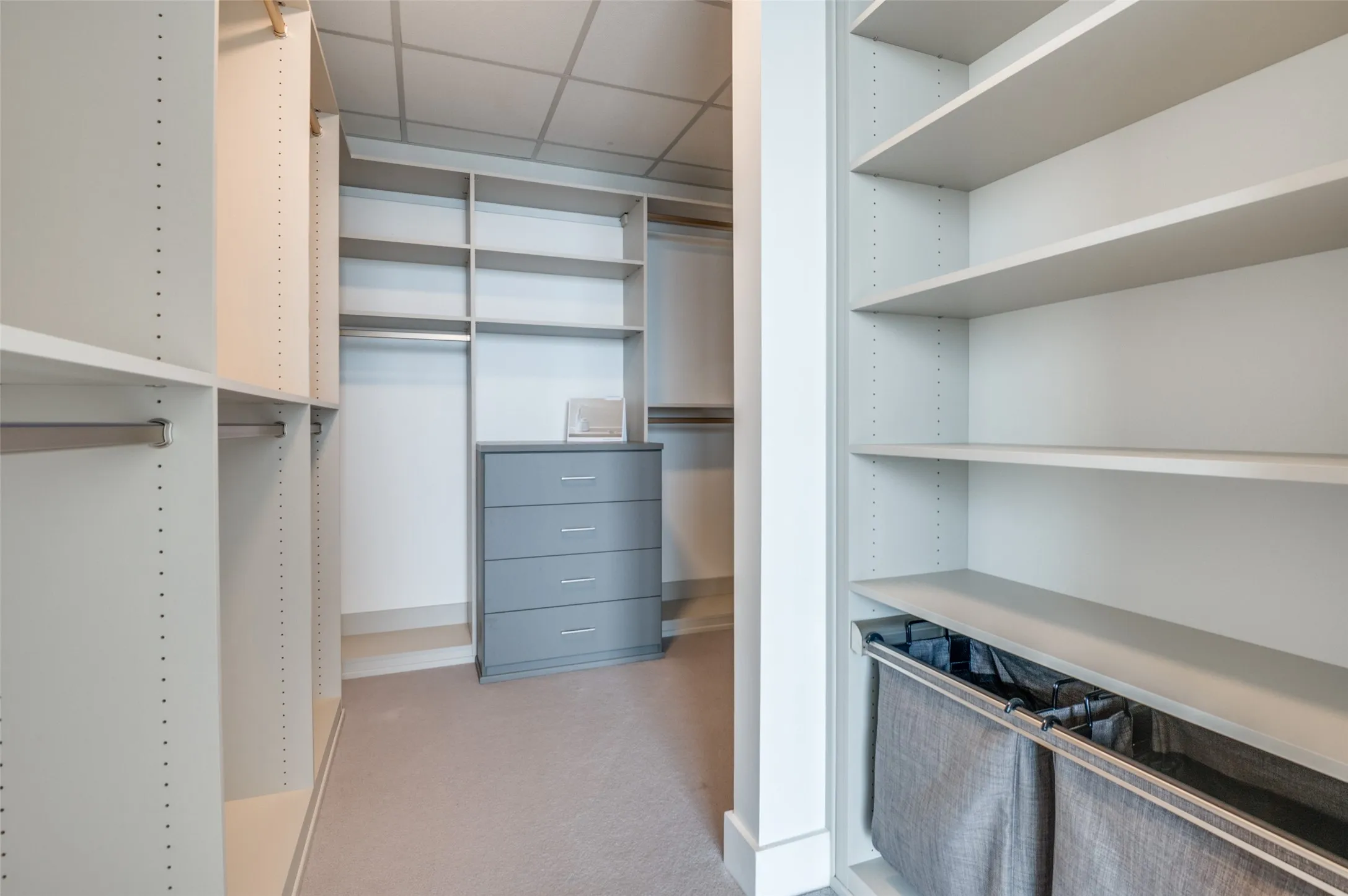 Condominium For Sale in Dallas County , 3130 N Harwood Street 1802, Dallas, Texas 75201, 2 Bedroom, 3 Bathroom, 2 Garage spaces, 1,527 Sqft, built in 2015, Price $979,000, mls#21282333, Real Estate Agent in Dallas, Homes For Sale in Dallas county, Homes For Sale in Dallas, Realtor in Dallas Texas, Real Estate Brokerage Independent Realty Texas, Luminita Cordes Realtor