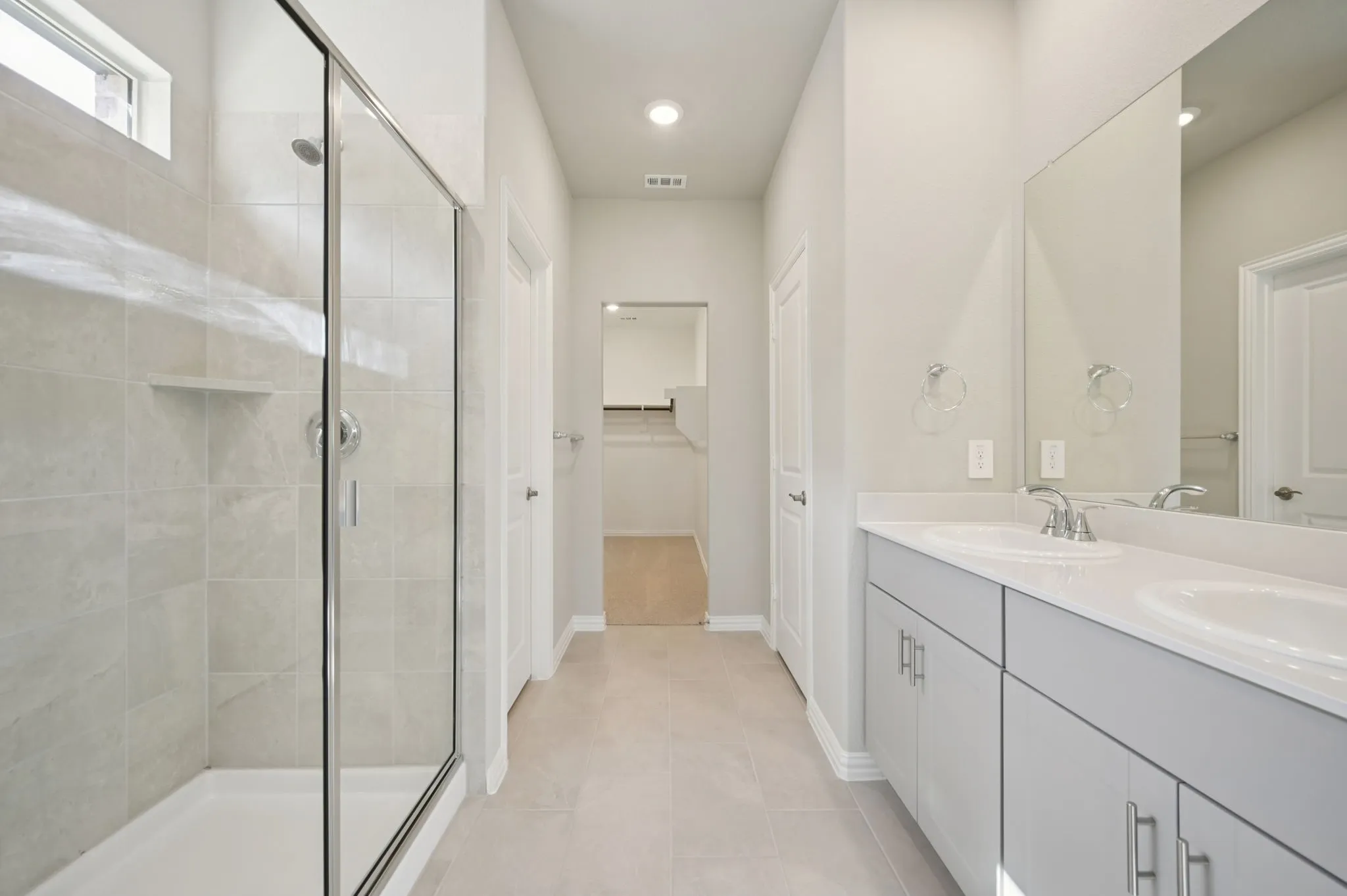 Photo is not of the actual home, but is an inspirational photo of builder’s model home and may depict options, furnishings, and/or decorator features that are not included.
