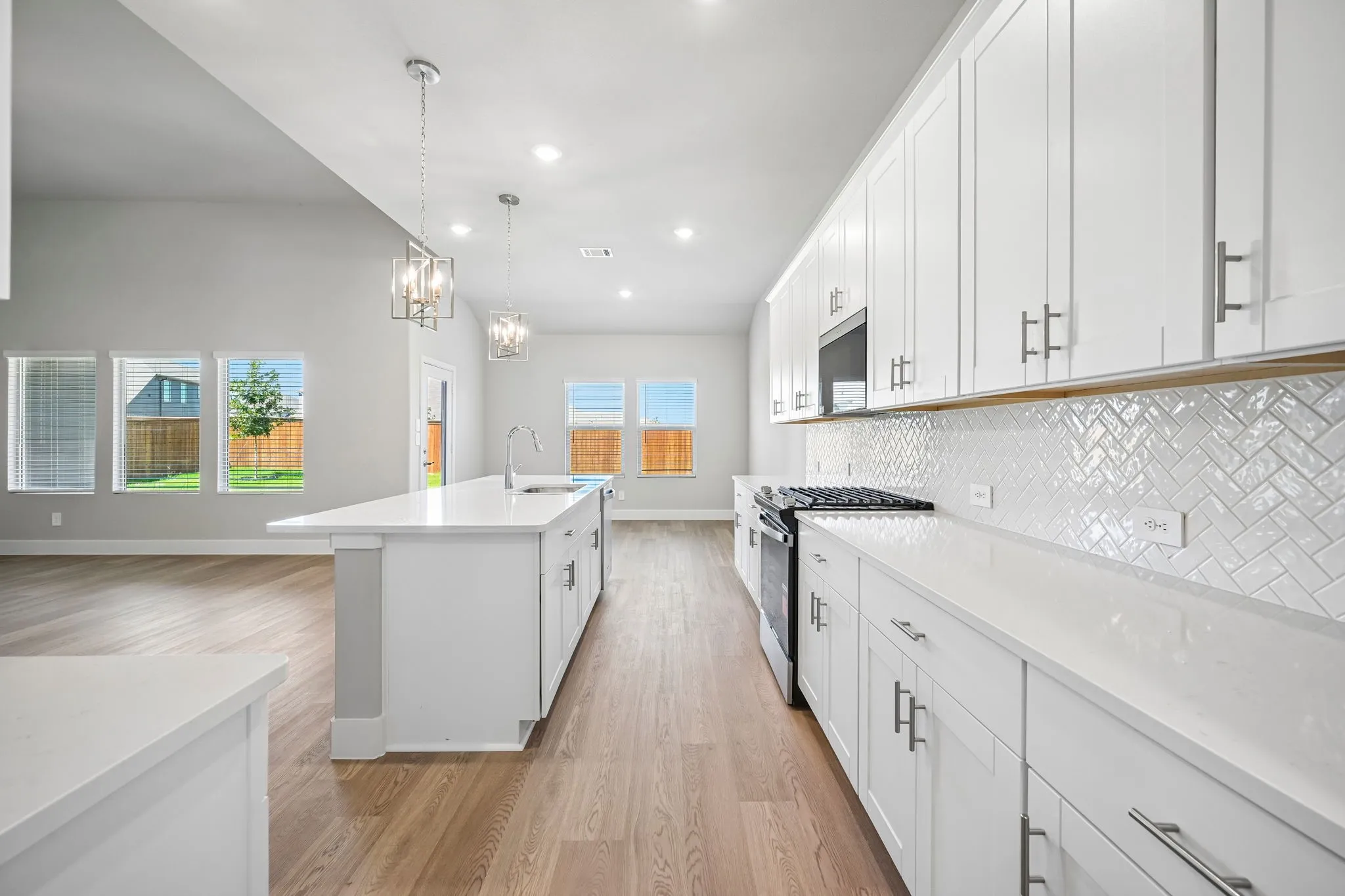 Single Family Residence For Sale in Collin County , 3506 Buffalo Creek Drive, Farmersville, Texas 75442, 5 Bedroom, 4 Bathroom, 3 Garage spaces, 3,428 Sqft, built in 2026, mls#21282229, Real Estate Agent in Farmersville, Homes For Sale in Collin county, Homes For Sale in Farmersville, Realtor in Farmersville Texas, Real Estate Brokerage Independent Realty Texas, Luminita Cordes Realtor