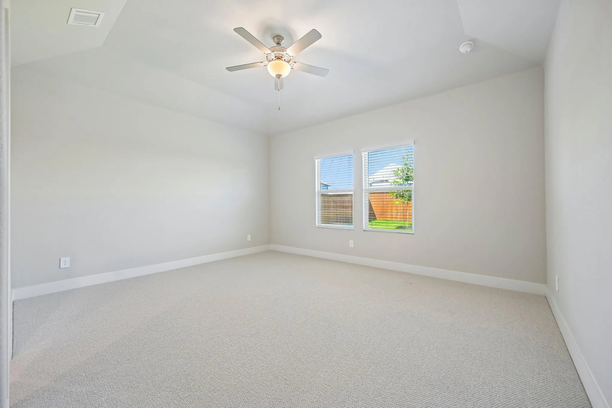 Single Family Residence For Sale in Collin County , 3506 Buffalo Creek Drive, Farmersville, Texas 75442, 5 Bedroom, 4 Bathroom, 3 Garage spaces, 3,428 Sqft, built in 2026, mls#21282229, Real Estate Agent in Farmersville, Homes For Sale in Collin county, Homes For Sale in Farmersville, Realtor in Farmersville Texas, Real Estate Brokerage Independent Realty Texas, Luminita Cordes Realtor
