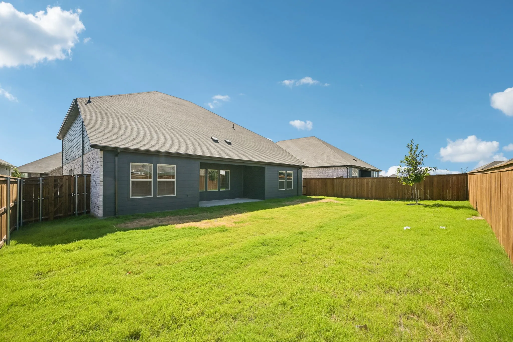 Single Family Residence For Sale in Collin County , 3506 Buffalo Creek Drive, Farmersville, Texas 75442, 5 Bedroom, 4 Bathroom, 3 Garage spaces, 3,428 Sqft, built in 2026, mls#21282229, Real Estate Agent in Farmersville, Homes For Sale in Collin county, Homes For Sale in Farmersville, Realtor in Farmersville Texas, Real Estate Brokerage Independent Realty Texas, Luminita Cordes Realtor