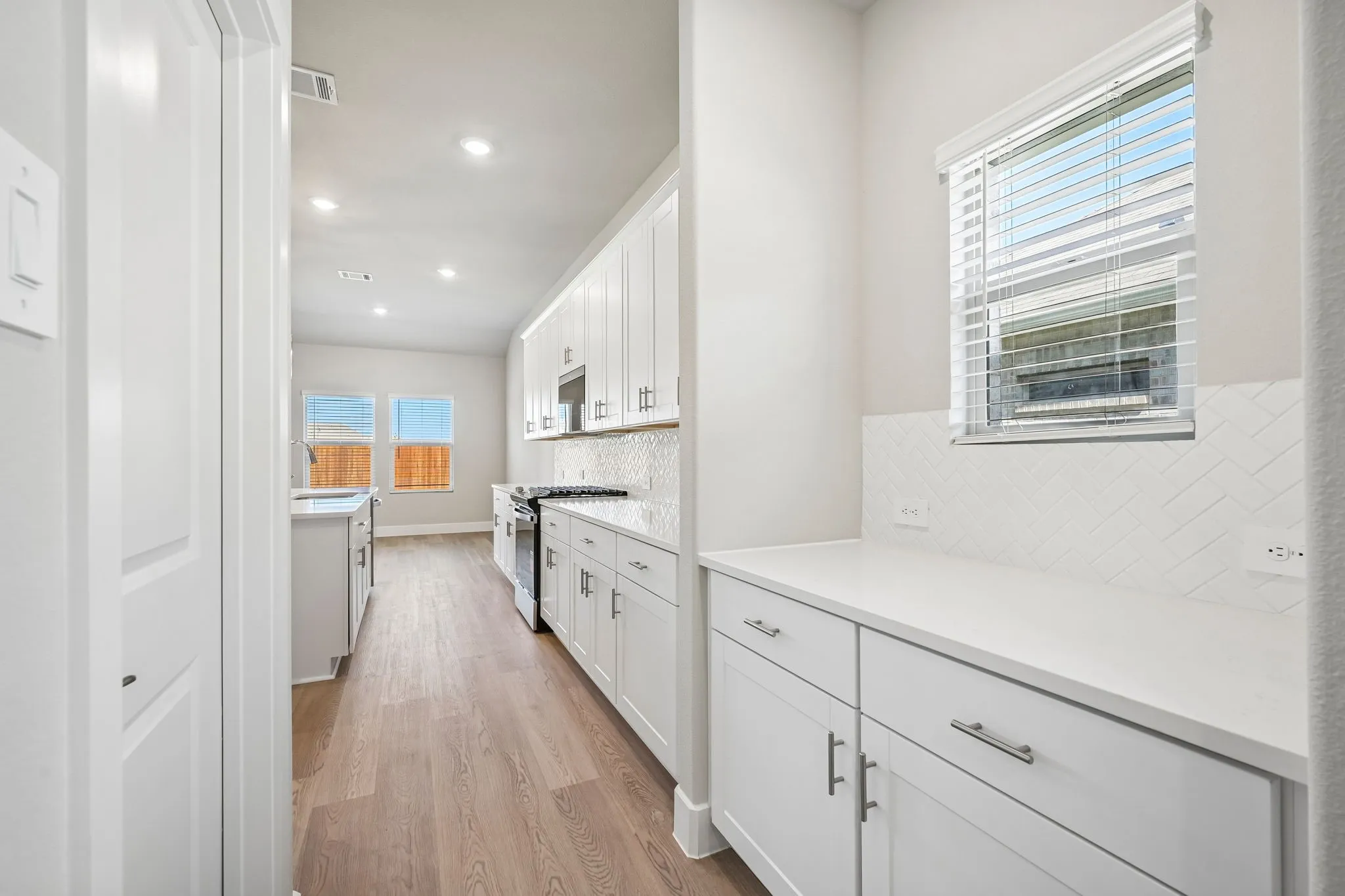 Single Family Residence For Sale in Collin County , 3506 Buffalo Creek Drive, Farmersville, Texas 75442, 5 Bedroom, 4 Bathroom, 3 Garage spaces, 3,428 Sqft, built in 2026, mls#21282229, Real Estate Agent in Farmersville, Homes For Sale in Collin county, Homes For Sale in Farmersville, Realtor in Farmersville Texas, Real Estate Brokerage Independent Realty Texas, Luminita Cordes Realtor