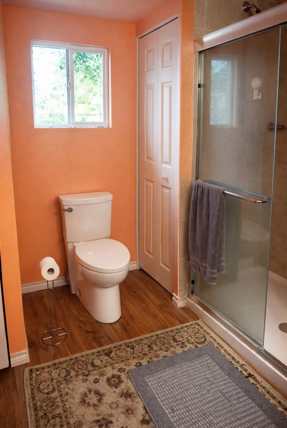 Mobile Home For Sale in Bosque County , 106 1733 CR Road, Clifton, Texas 76644, 2 Bedrooms, 2 Bathrooms, Garage spaces, 1,020 Sqft, built in 1979, Price $129,000, mls#21203799, Real Estate Agent in Clifton, Homes For Sale in Bosque county, Homes For Sale in Clifton, Realtor in Clifton Texas, Real Estate Brokerage Independent Realty Texas, Luminita Cordes Realtor
