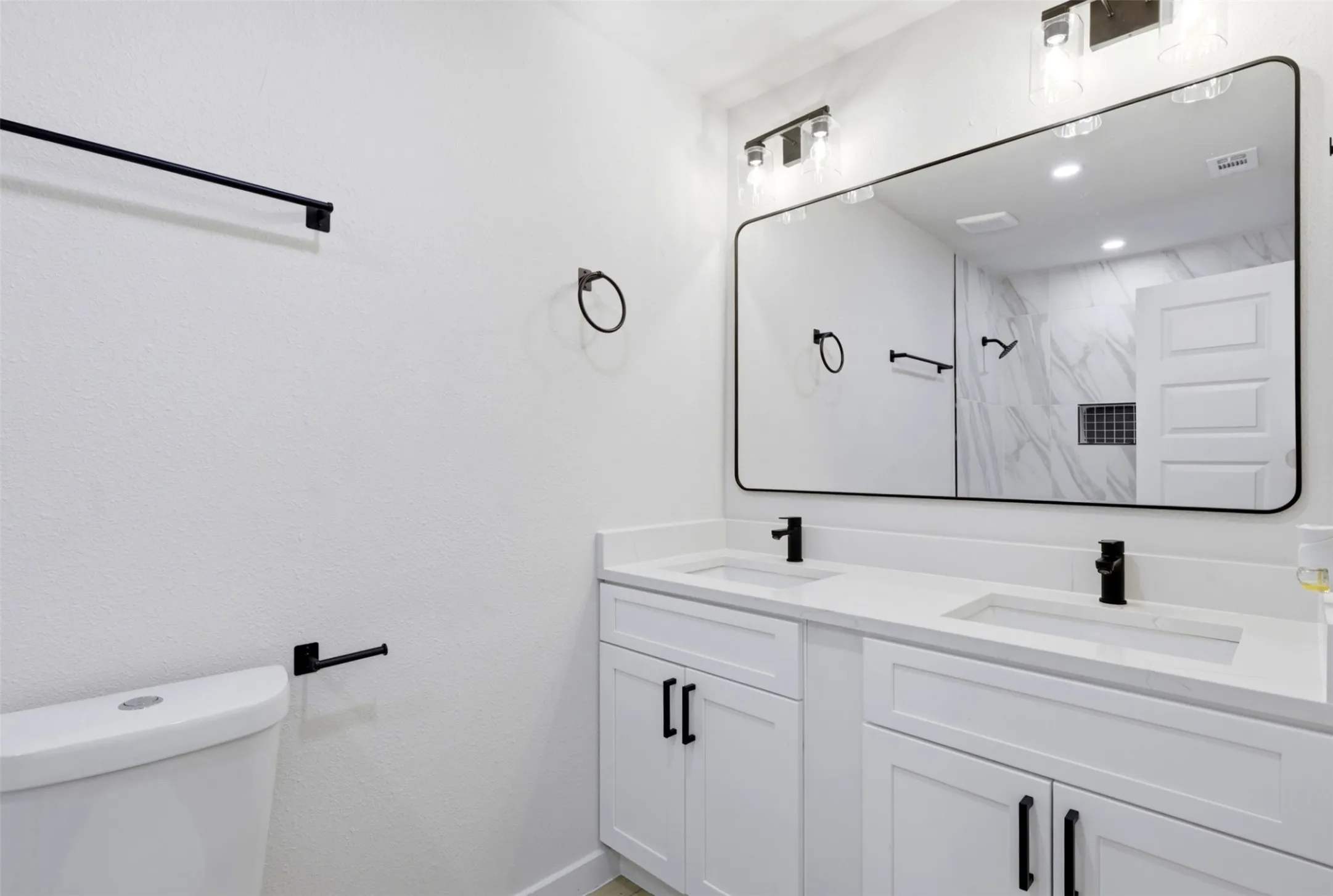 Single Family Residence For Sale in Dallas County , 1208 Berkeley Drive, Richardson, Texas 75081, 4 Bedroom, 3 Bathroom, 1 Garage spaces, 1,706 Sqft, built in 1967, mls#21282637, Real Estate Agent in Richardson, Homes For Sale in Dallas county, Homes For Sale in Richardson, Realtor in Richardson Texas, Real Estate Brokerage Independent Realty Texas, Luminita Cordes Realtor