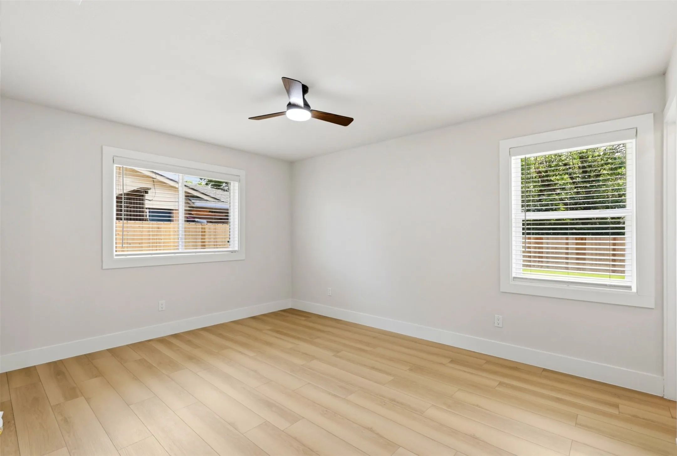 Single Family Residence For Sale in Dallas County , 1208 Berkeley Drive, Richardson, Texas 75081, 4 Bedroom, 3 Bathroom, 1 Garage spaces, 1,706 Sqft, built in 1967, mls#21282637, Real Estate Agent in Richardson, Homes For Sale in Dallas county, Homes For Sale in Richardson, Realtor in Richardson Texas, Real Estate Brokerage Independent Realty Texas, Luminita Cordes Realtor