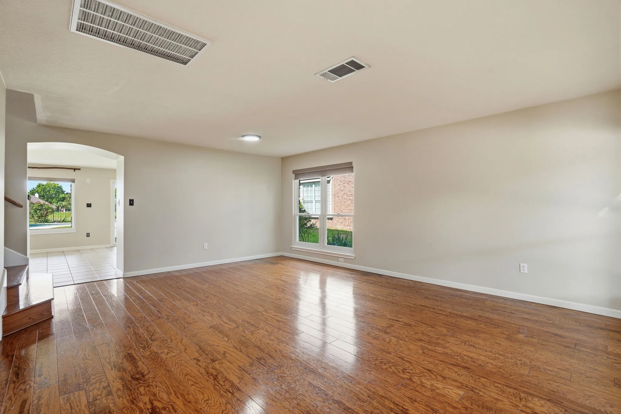 Single Family Residence For Sale in Travis County , 2801 Butler National Drive, Pflugerville, Texas 78660, 5 Bedroom, 3 Bathroom, 3 Garage spaces, 2,633 Sqft, built in 1998, mls#21282454, Real Estate Agent in Pflugerville, Homes For Sale in Travis county, Homes For Sale in Pflugerville, Realtor in Pflugerville Texas, Real Estate Brokerage Independent Realty Texas, Luminita Cordes Realtor