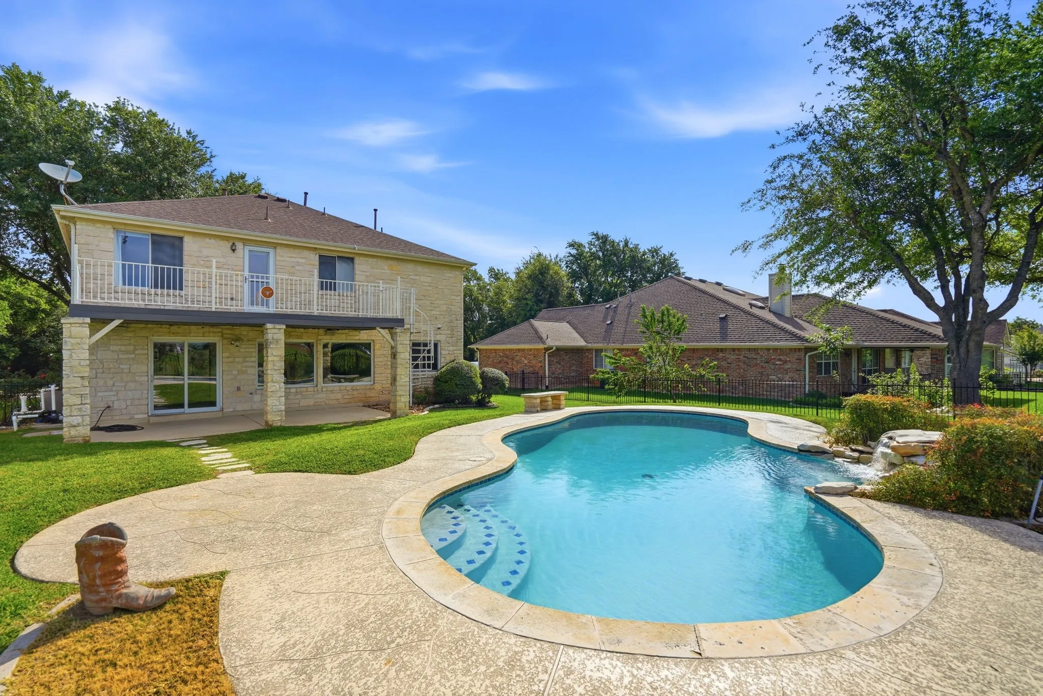 Single Family Residence For Sale in Travis County , 2801 Butler National Drive, Pflugerville, Texas 78660, 5 Bedroom, 3 Bathroom, 3 Garage spaces, 2,633 Sqft, built in 1998, mls#21282454, Real Estate Agent in Pflugerville, Homes For Sale in Travis county, Homes For Sale in Pflugerville, Realtor in Pflugerville Texas, Real Estate Brokerage Independent Realty Texas, Luminita Cordes Realtor