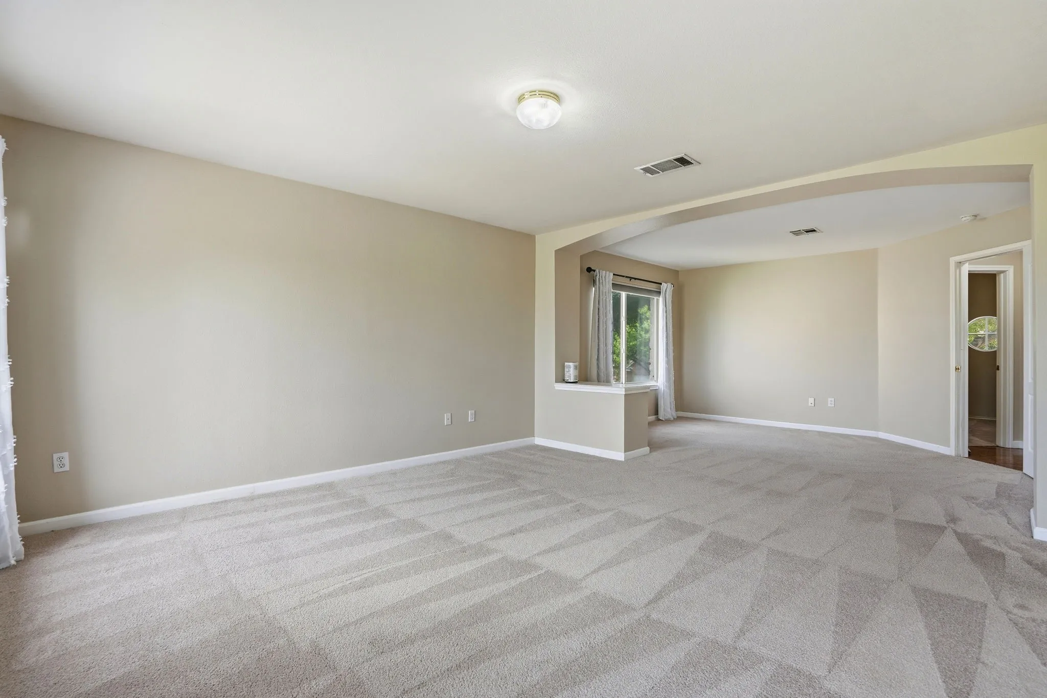 Single Family Residence For Sale in Travis County , 2801 Butler National Drive, Pflugerville, Texas 78660, 5 Bedroom, 3 Bathroom, 3 Garage spaces, 2,633 Sqft, built in 1998, mls#21282454, Real Estate Agent in Pflugerville, Homes For Sale in Travis county, Homes For Sale in Pflugerville, Realtor in Pflugerville Texas, Real Estate Brokerage Independent Realty Texas, Luminita Cordes Realtor