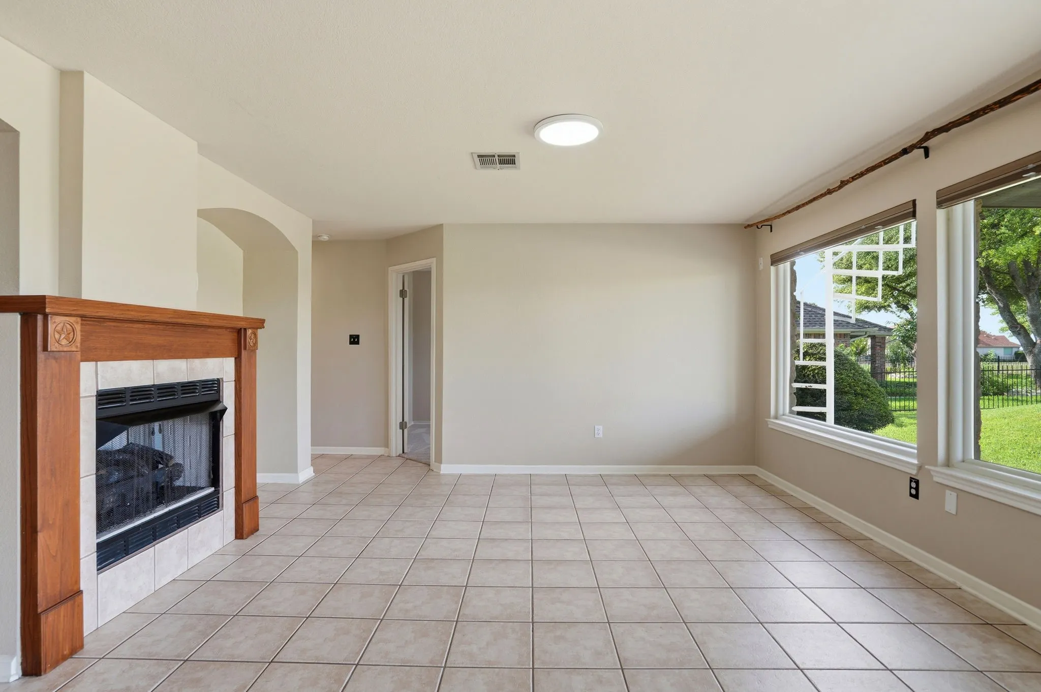 Single Family Residence For Sale in Travis County , 2801 Butler National Drive, Pflugerville, Texas 78660, 5 Bedroom, 3 Bathroom, 3 Garage spaces, 2,633 Sqft, built in 1998, mls#21282454, Real Estate Agent in Pflugerville, Homes For Sale in Travis county, Homes For Sale in Pflugerville, Realtor in Pflugerville Texas, Real Estate Brokerage Independent Realty Texas, Luminita Cordes Realtor