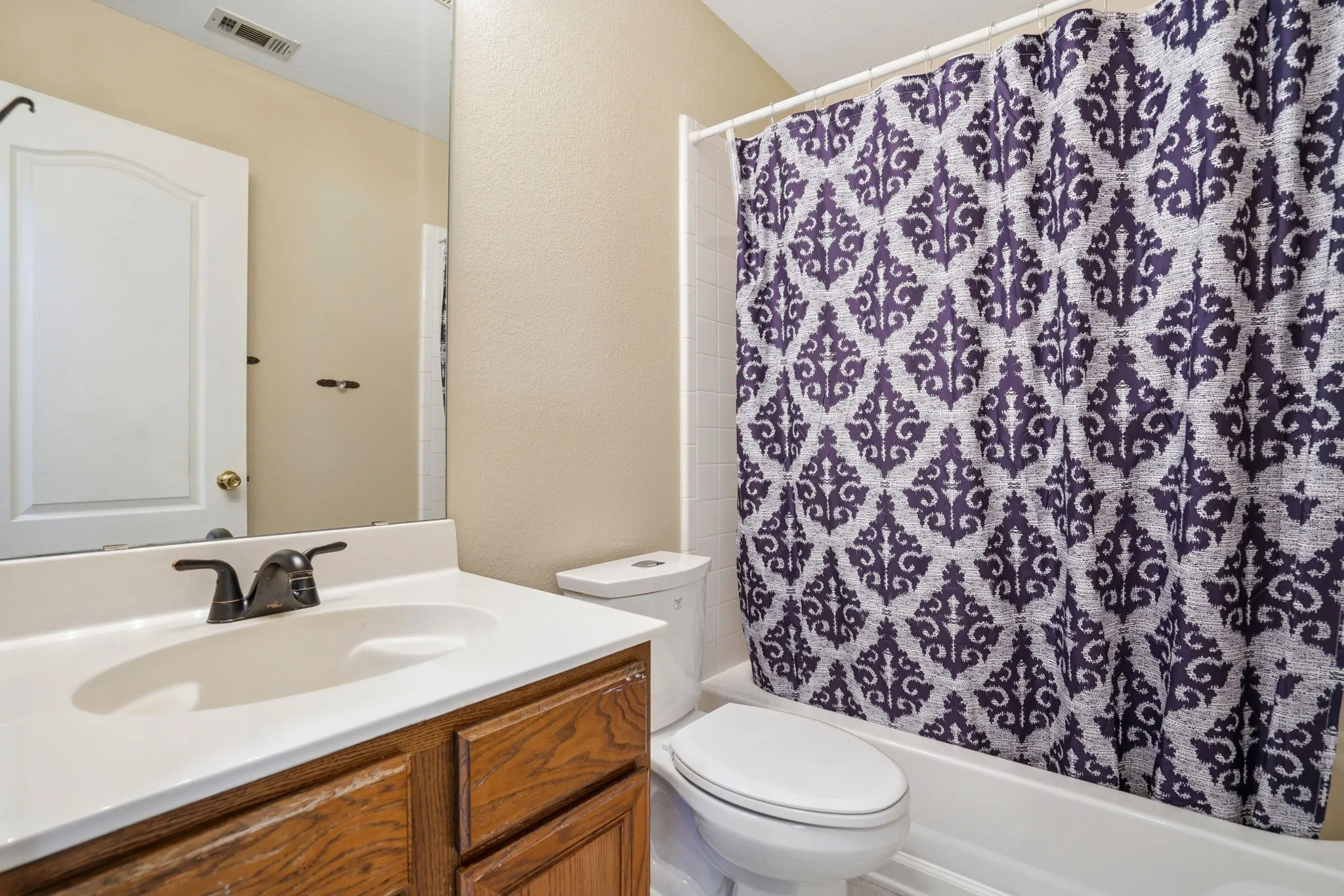 Single Family Residence For Sale in Travis County , 2801 Butler National Drive, Pflugerville, Texas 78660, 5 Bedroom, 3 Bathroom, 3 Garage spaces, 2,633 Sqft, built in 1998, mls#21282454, Real Estate Agent in Pflugerville, Homes For Sale in Travis county, Homes For Sale in Pflugerville, Realtor in Pflugerville Texas, Real Estate Brokerage Independent Realty Texas, Luminita Cordes Realtor