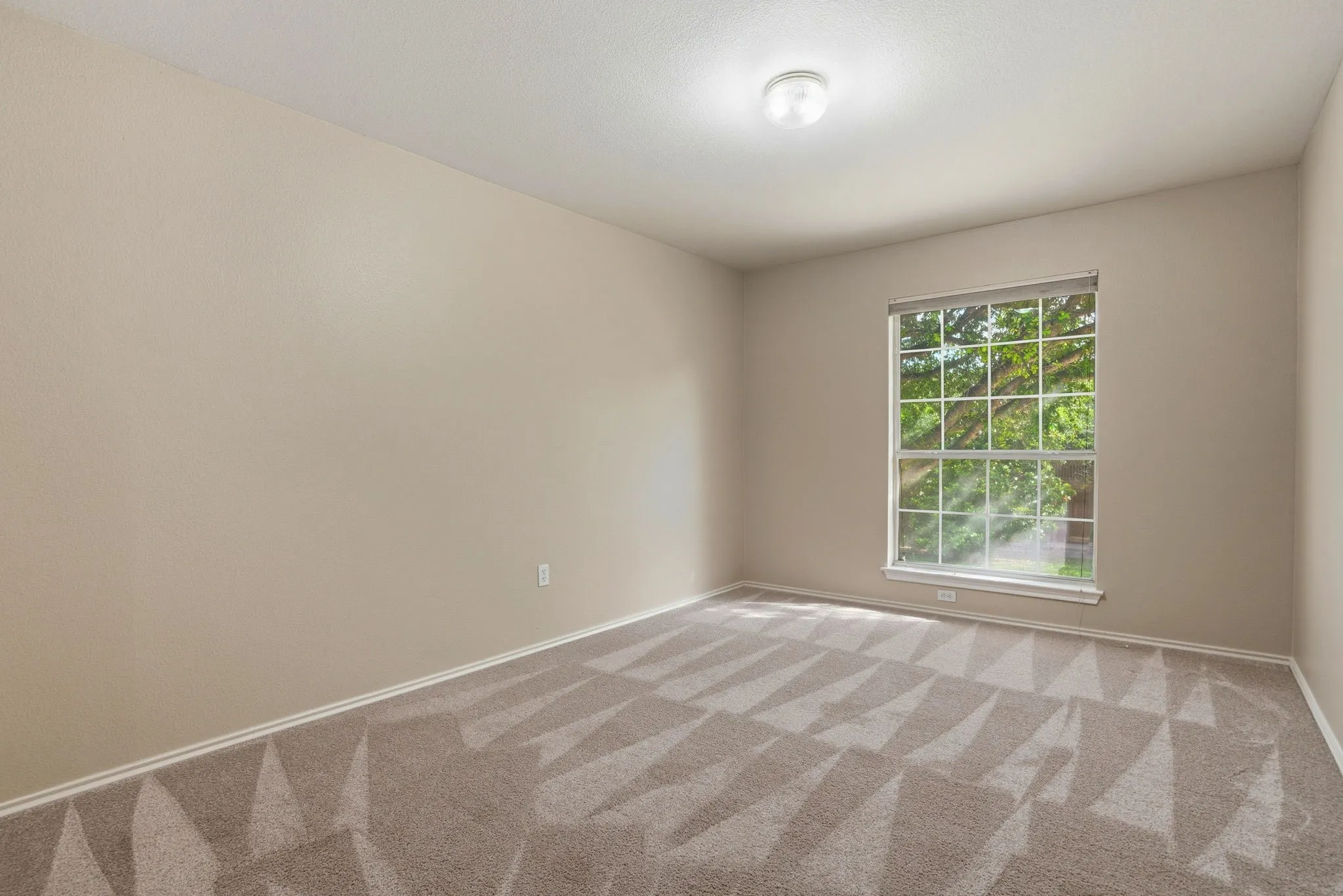 Single Family Residence For Sale in Travis County , 2801 Butler National Drive, Pflugerville, Texas 78660, 5 Bedroom, 3 Bathroom, 3 Garage spaces, 2,633 Sqft, built in 1998, mls#21282454, Real Estate Agent in Pflugerville, Homes For Sale in Travis county, Homes For Sale in Pflugerville, Realtor in Pflugerville Texas, Real Estate Brokerage Independent Realty Texas, Luminita Cordes Realtor