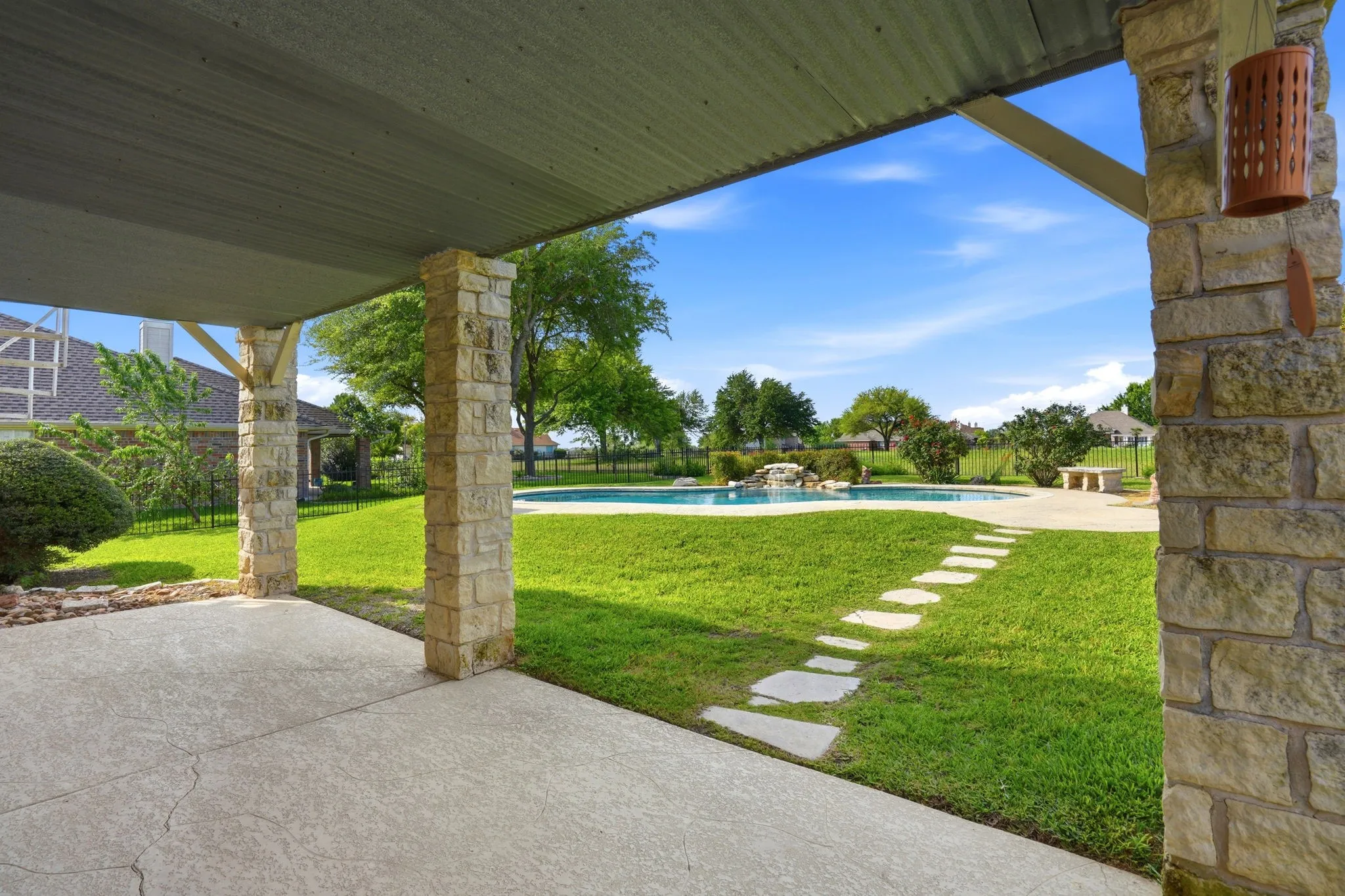 Single Family Residence For Sale in Travis County , 2801 Butler National Drive, Pflugerville, Texas 78660, 5 Bedroom, 3 Bathroom, 3 Garage spaces, 2,633 Sqft, built in 1998, mls#21282454, Real Estate Agent in Pflugerville, Homes For Sale in Travis county, Homes For Sale in Pflugerville, Realtor in Pflugerville Texas, Real Estate Brokerage Independent Realty Texas, Luminita Cordes Realtor