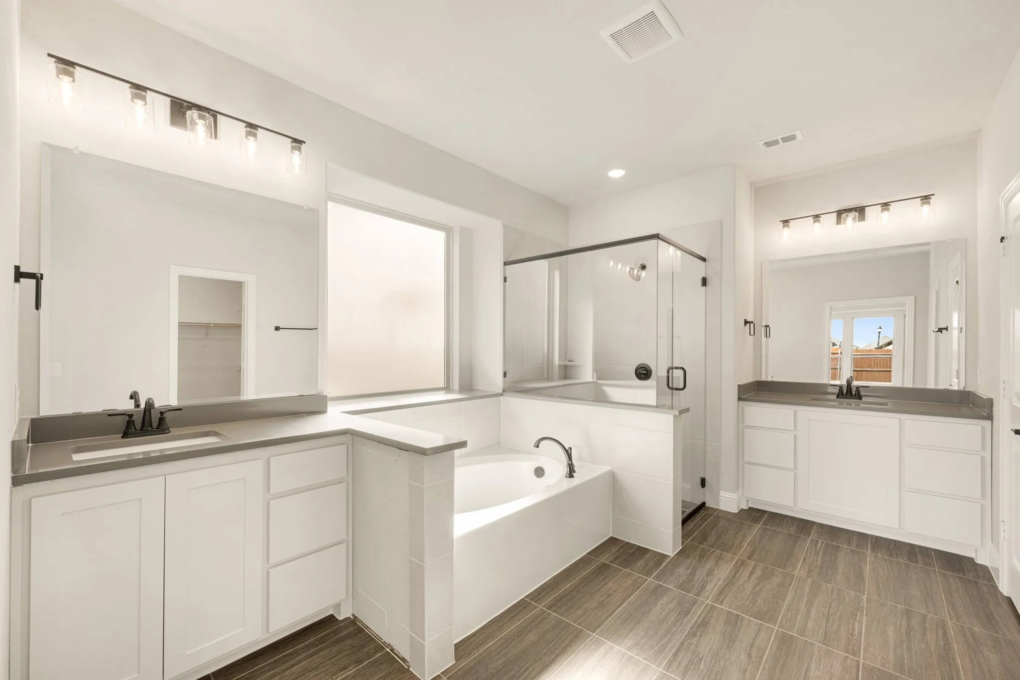 Single Family Residence For Sale in Tarrant County , 1121 Hackberry Lane, Crowley, Texas 76036, 5 Bedroom, 3 Bathroom, 2 Garage spaces, 3,435 Sqft, built in 2026, mls#21282997, Real Estate Agent in Crowley, Homes For Sale in Tarrant county, Homes For Sale in Crowley, Realtor in Crowley Texas, Real Estate Brokerage Independent Realty Texas, Luminita Cordes Realtor