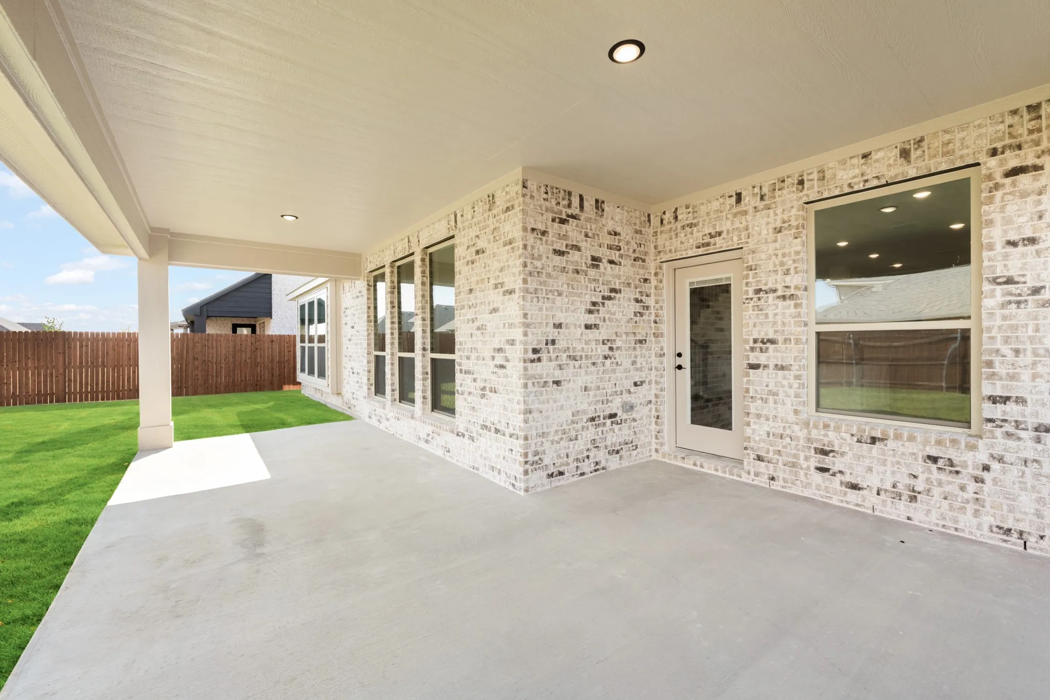 Single Family Residence For Sale in Tarrant County , 1121 Hackberry Lane, Crowley, Texas 76036, 5 Bedroom, 3 Bathroom, 2 Garage spaces, 3,435 Sqft, built in 2026, mls#21282997, Real Estate Agent in Crowley, Homes For Sale in Tarrant county, Homes For Sale in Crowley, Realtor in Crowley Texas, Real Estate Brokerage Independent Realty Texas, Luminita Cordes Realtor
