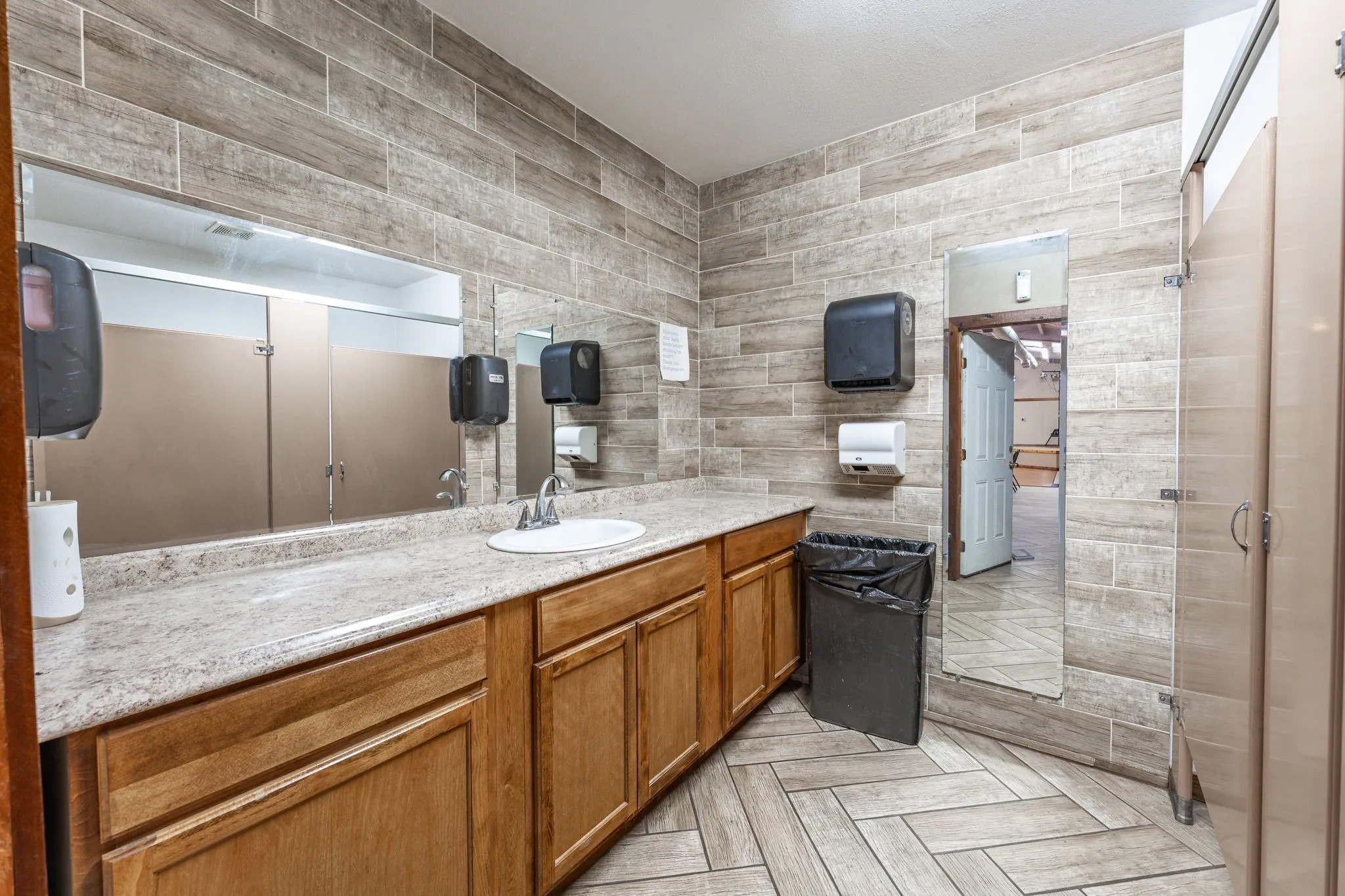 Business For Sale in Comanche County , 901 E Navarro Avenue, De Leon, Texas 76444, 0, 0, Garage spaces, 0 Sqft, built in 2021, mls#21281192, Real Estate Agent in De Leon, Homes For Sale in Comanche county, Homes For Sale in De Leon, Realtor in De Leon Texas, Real Estate Brokerage Independent Realty Texas, Luminita Cordes Realtor