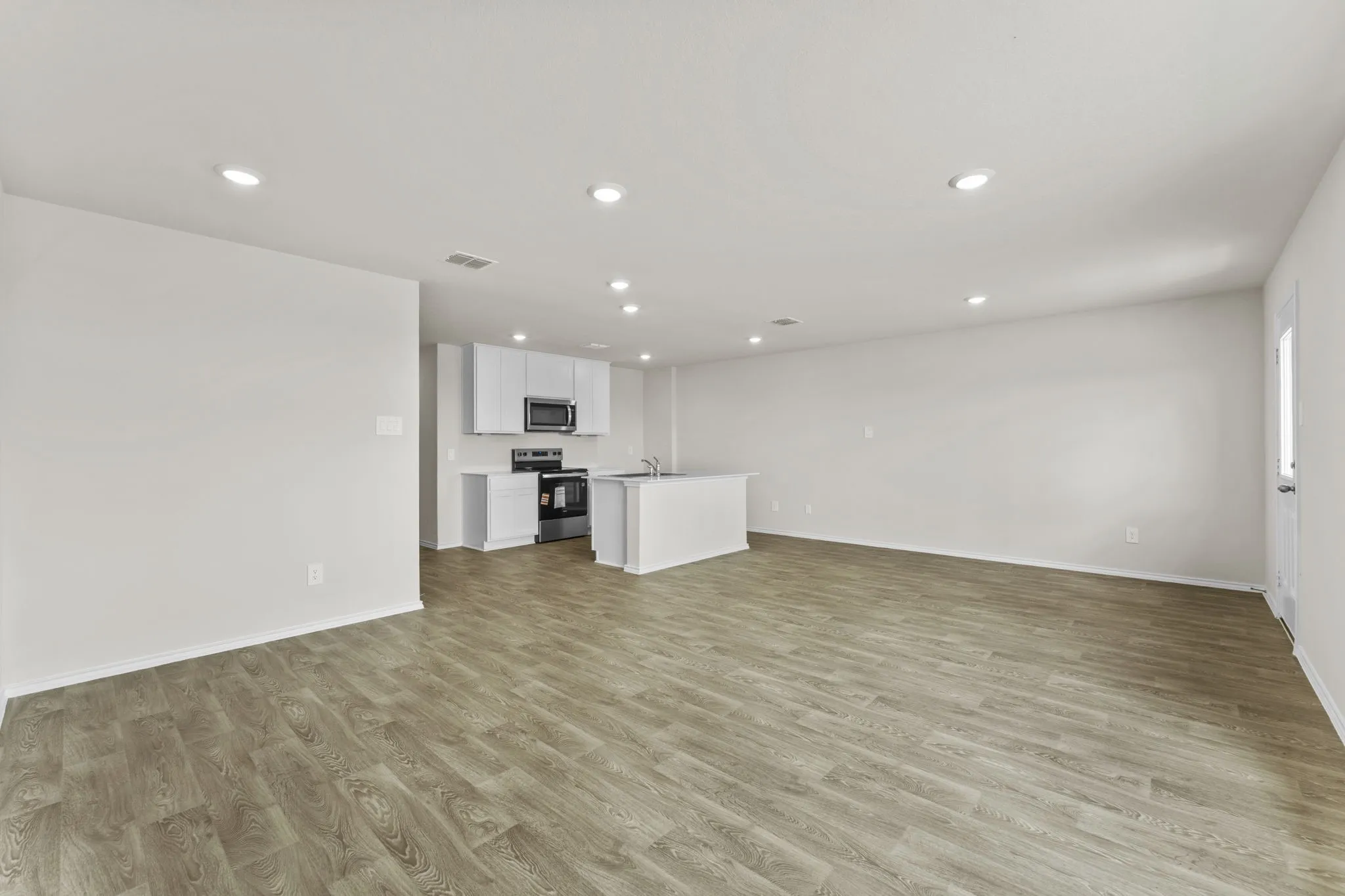 Single Family Residence For Sale in Guadalupe County , 915 Prince Albert, Seguin, Texas 78155, 4 Bedrooms, 2 Bathrooms, 2 Garage spaces, 1,476 Sqft, built in 2025, Price $264,500, mls#21282990, Real Estate Agent in Seguin, Homes For Sale in Guadalupe county, Homes For Sale in Seguin, Realtor in Seguin Texas, Real Estate Brokerage Independent Realty Texas, Luminita Cordes Realtor
