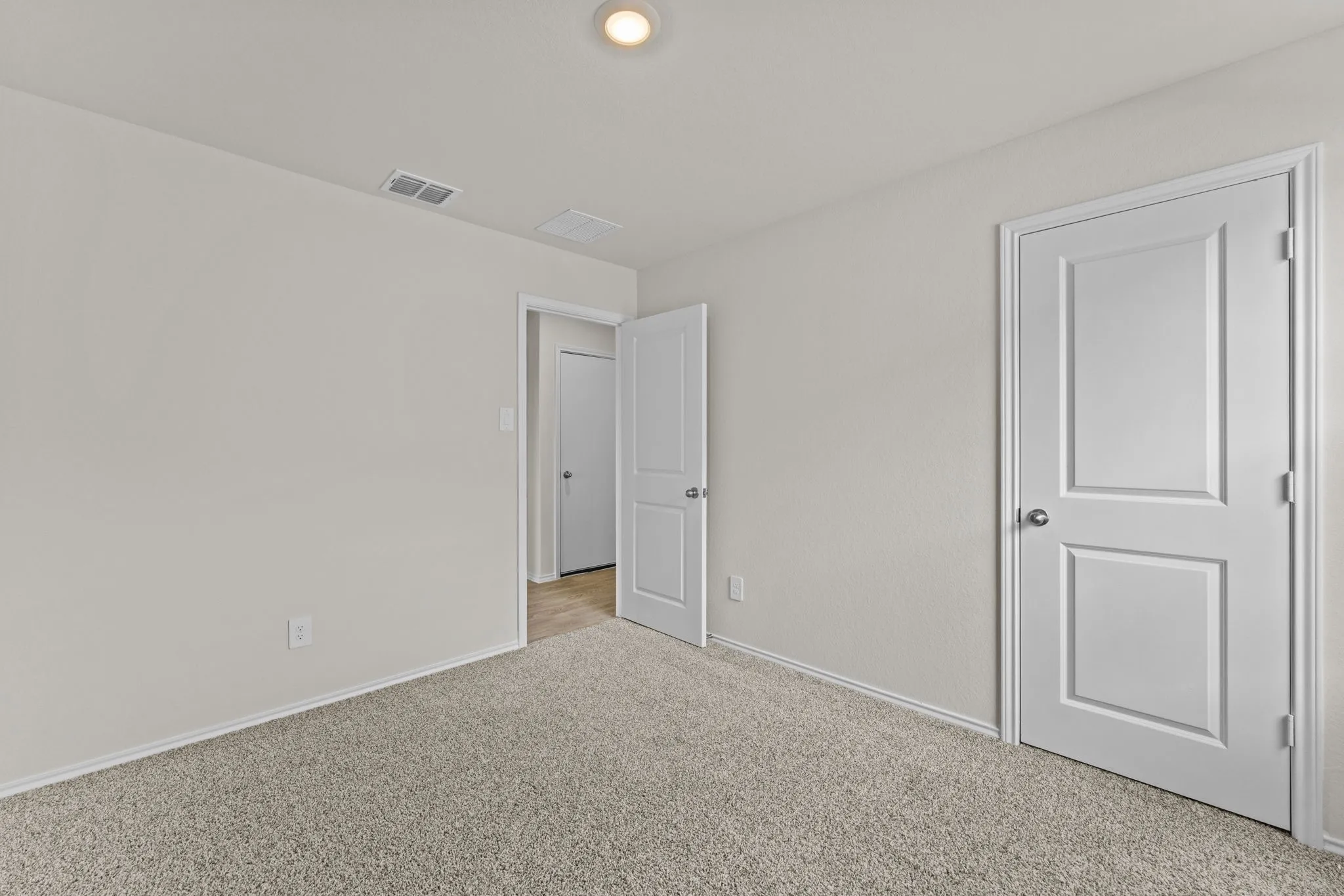 Single Family Residence For Sale in Guadalupe County , 915 Prince Albert, Seguin, Texas 78155, 4 Bedrooms, 2 Bathrooms, 2 Garage spaces, 1,476 Sqft, built in 2025, Price $264,500, mls#21282990, Real Estate Agent in Seguin, Homes For Sale in Guadalupe county, Homes For Sale in Seguin, Realtor in Seguin Texas, Real Estate Brokerage Independent Realty Texas, Luminita Cordes Realtor