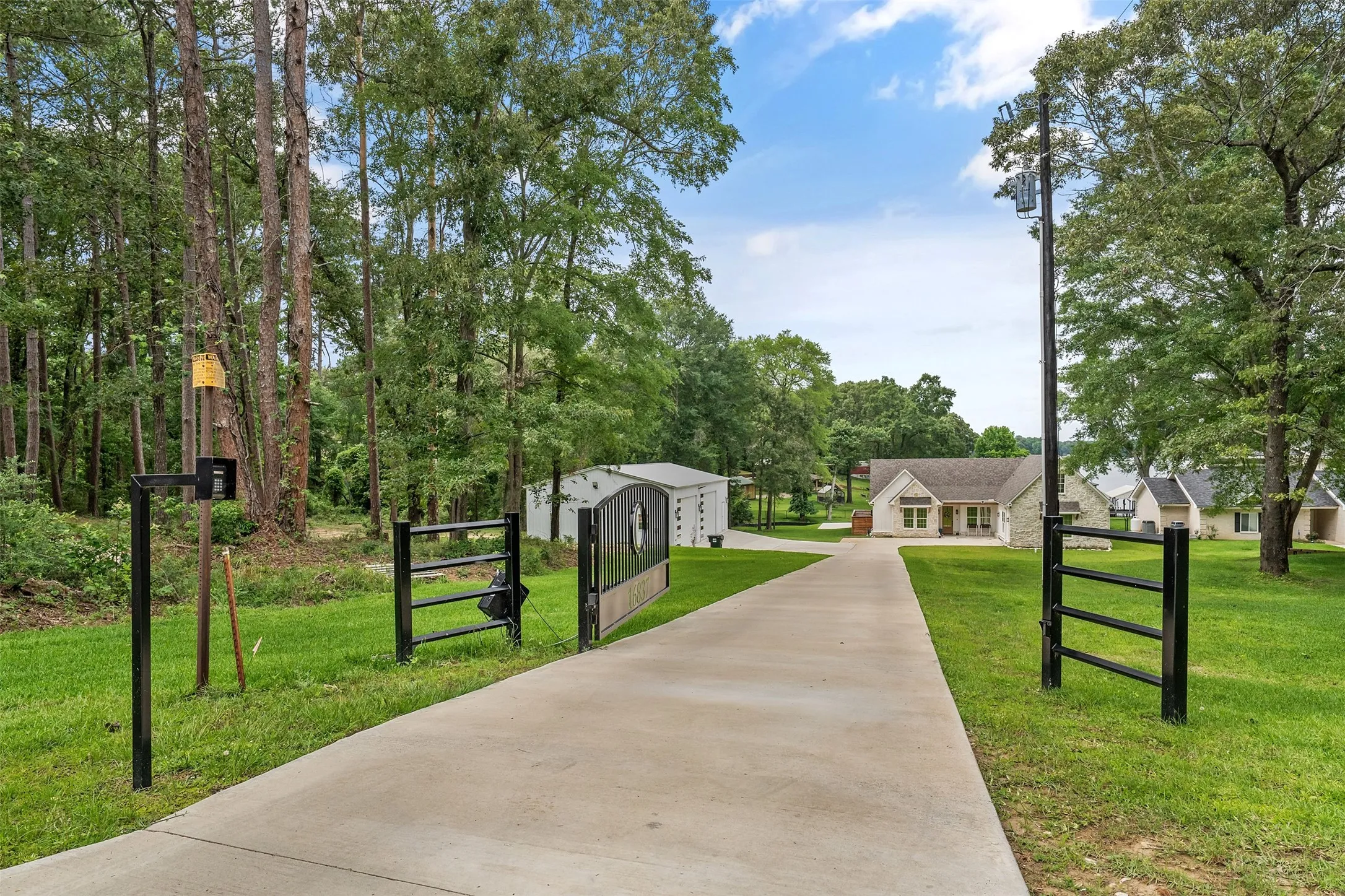 Single Family Residence For Sale in Smith County , 16837 Wilson, Tyler, Texas 75707, 5 Bedroom, 2 Bathroom, Garage spaces, 2,540 Sqft, built in 2024, mls#21282503, Real Estate Agent in Tyler, Homes For Sale in Smith county, Homes For Sale in Tyler, Realtor in Tyler Texas, Real Estate Brokerage Independent Realty Texas, Luminita Cordes Realtor