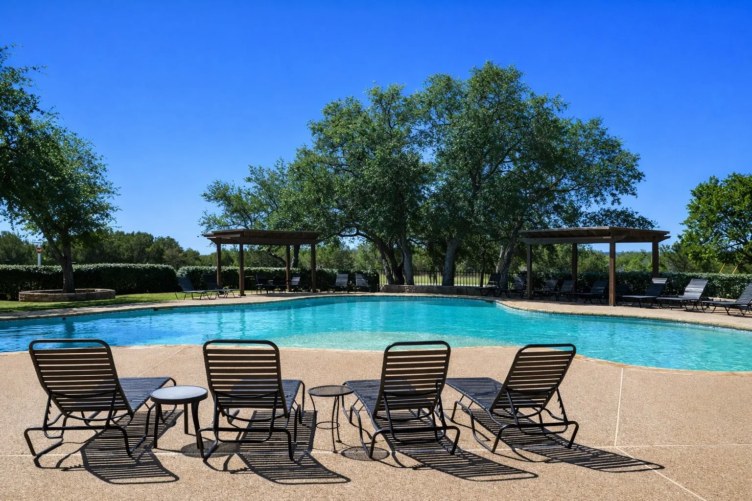 Single Family Residence For Sale in Palo Pinto County , 350 Castle Harbour Drive, Graford, Texas 76449, 4 Bedrooms, 3 Bathrooms, 2 Garage spaces, 2,989 Sqft, built in 2002, Price $756,000, mls#21283064, Real Estate Agent in Graford, Homes For Sale in Palo Pinto county, Homes For Sale in Graford, Realtor in Graford Texas, Real Estate Brokerage Independent Realty Texas, Luminita Cordes Realtor