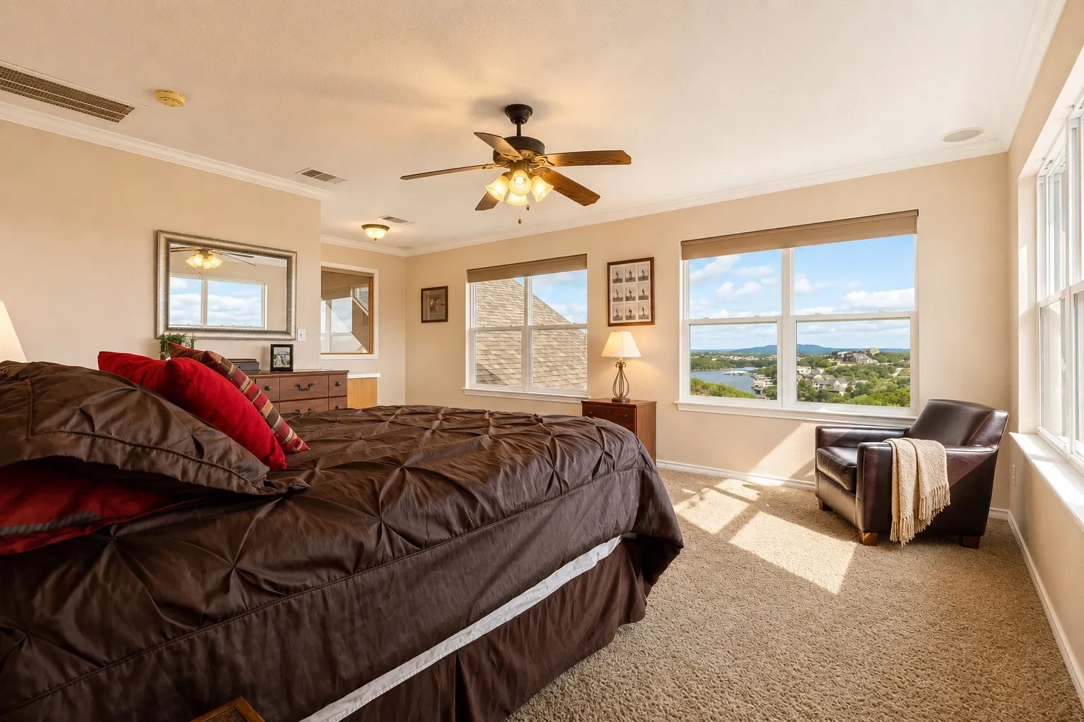 Single Family Residence For Sale in Palo Pinto County , 350 Castle Harbour Drive, Graford, Texas 76449, 4 Bedrooms, 3 Bathrooms, 2 Garage spaces, 2,989 Sqft, built in 2002, Price $756,000, mls#21283064, Real Estate Agent in Graford, Homes For Sale in Palo Pinto county, Homes For Sale in Graford, Realtor in Graford Texas, Real Estate Brokerage Independent Realty Texas, Luminita Cordes Realtor