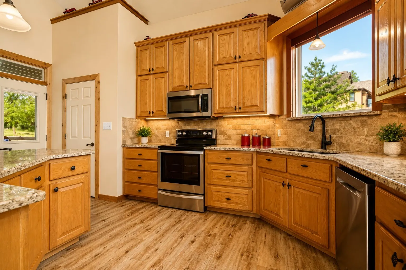 Single Family Residence For Sale in Palo Pinto County , 350 Castle Harbour Drive, Graford, Texas 76449, 4 Bedrooms, 3 Bathrooms, 2 Garage spaces, 2,989 Sqft, built in 2002, Price $756,000, mls#21283064, Real Estate Agent in Graford, Homes For Sale in Palo Pinto county, Homes For Sale in Graford, Realtor in Graford Texas, Real Estate Brokerage Independent Realty Texas, Luminita Cordes Realtor