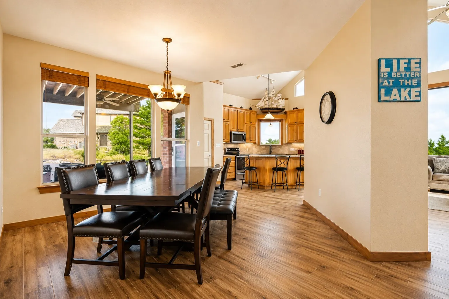 Single Family Residence For Sale in Palo Pinto County , 350 Castle Harbour Drive, Graford, Texas 76449, 4 Bedrooms, 3 Bathrooms, 2 Garage spaces, 2,989 Sqft, built in 2002, Price $756,000, mls#21283064, Real Estate Agent in Graford, Homes For Sale in Palo Pinto county, Homes For Sale in Graford, Realtor in Graford Texas, Real Estate Brokerage Independent Realty Texas, Luminita Cordes Realtor