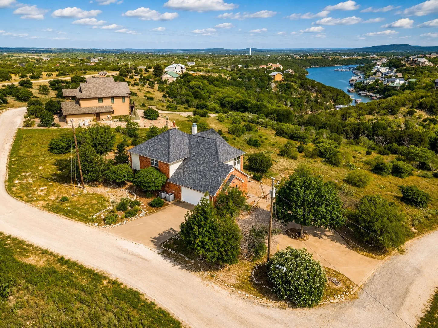 Single Family Residence For Sale in Palo Pinto County , 350 Castle Harbour Drive, Graford, Texas 76449, 4 Bedrooms, 3 Bathrooms, 2 Garage spaces, 2,989 Sqft, built in 2002, Price $756,000, mls#21283064, Real Estate Agent in Graford, Homes For Sale in Palo Pinto county, Homes For Sale in Graford, Realtor in Graford Texas, Real Estate Brokerage Independent Realty Texas, Luminita Cordes Realtor