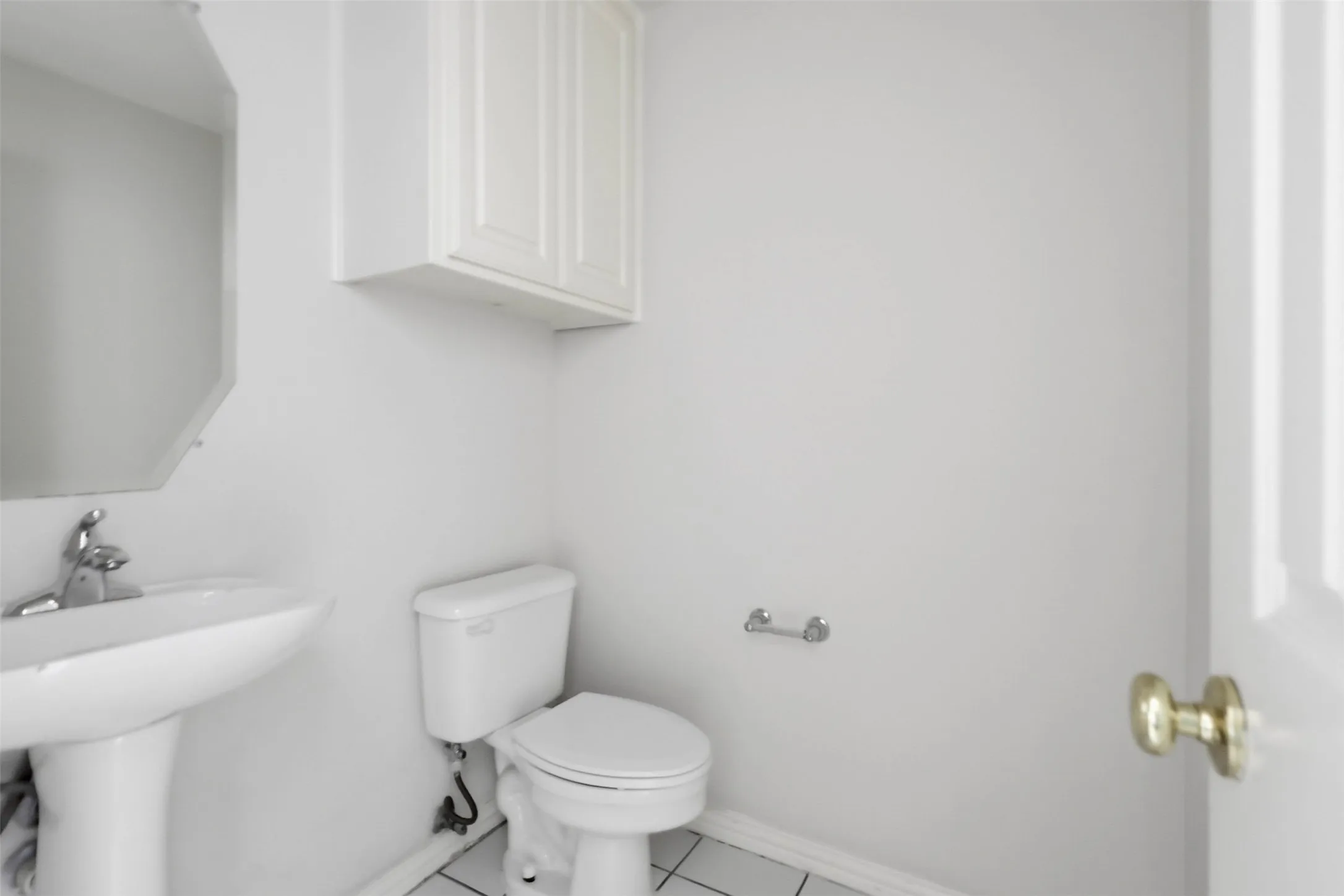 Triplex For Rent in Tarrant County , 121 Wildwood Court 200, Grapevine, Texas 76051, 3 Bedroom, 3 Bathroom, 2 Garage spaces, 1,533 Sqft, built in 2000, mls#21276867, Real Estate Agent in Grapevine, Homes For Rent in Tarrant county, Homes For Rent in Grapevine, Realtor in Grapevine Texas, Real Estate Brokerage Independent Realty Texas, Luminita Cordes Realtor