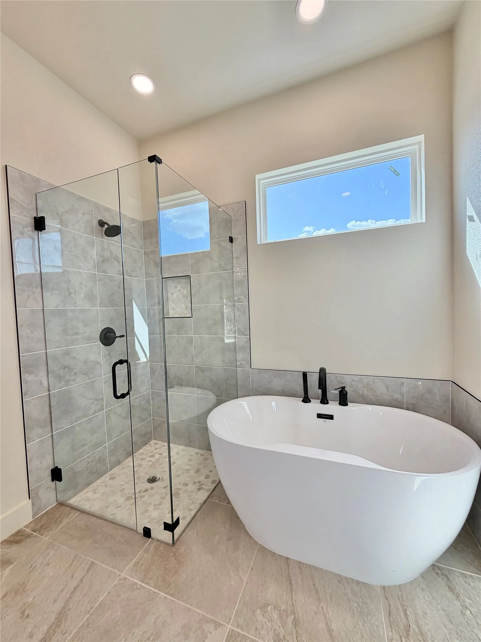 Single Family Residence For Sale in Parker County , 2016 Collin Street, Weatherford, Texas 76085, 3 Bedroom, 3 Bathroom, 3 Garage spaces, 1,874 Sqft, built in 2026, mls#21277350, Real Estate Agent in Weatherford, Homes For Sale in Parker county, Homes For Sale in Weatherford, Realtor in Weatherford Texas, Real Estate Brokerage Independent Realty Texas, Luminita Cordes Realtor