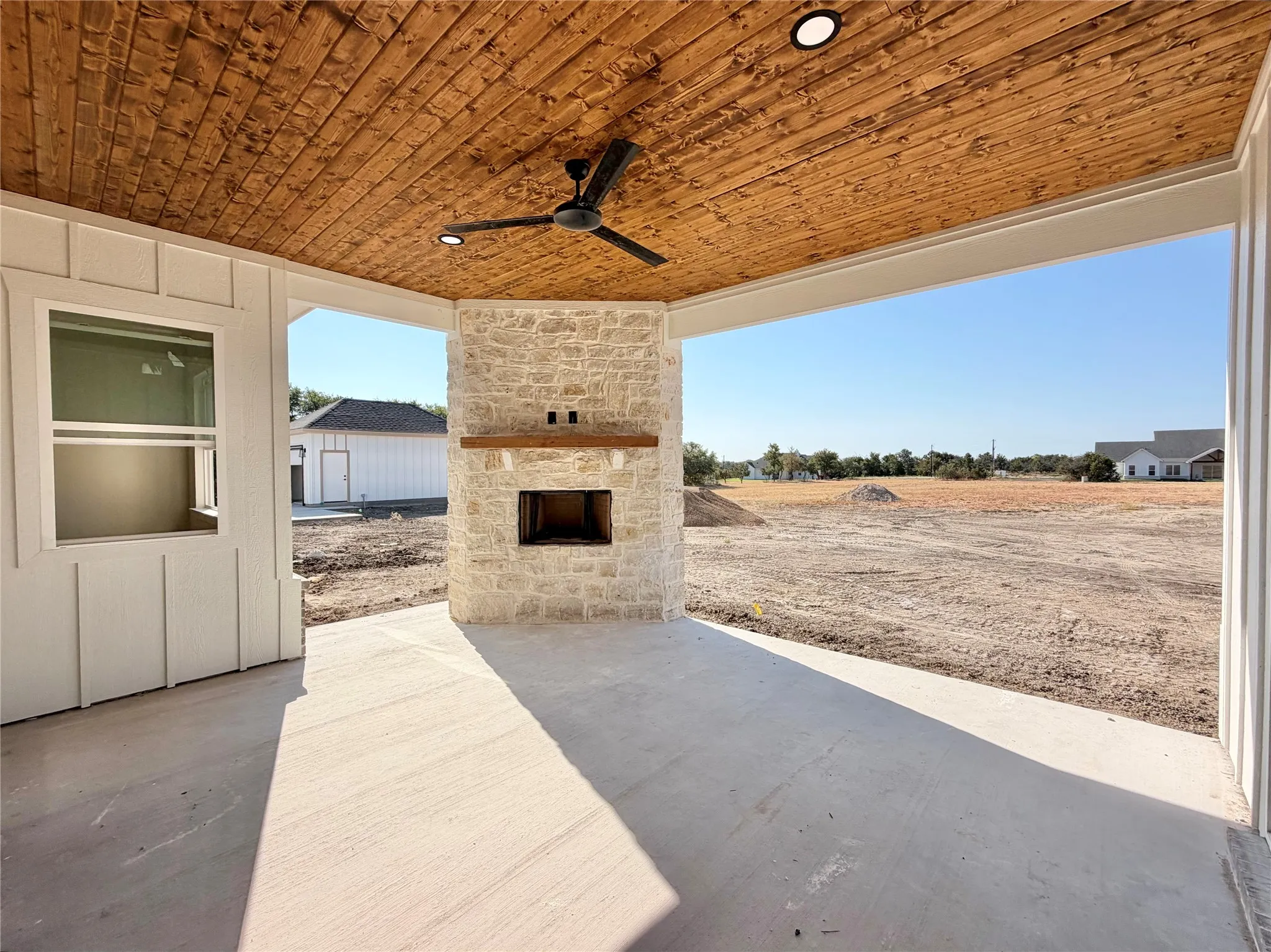 Single Family Residence For Sale in Parker County , 2016 Collin Street, Weatherford, Texas 76085, 3 Bedroom, 3 Bathroom, 3 Garage spaces, 1,874 Sqft, built in 2026, mls#21277350, Real Estate Agent in Weatherford, Homes For Sale in Parker county, Homes For Sale in Weatherford, Realtor in Weatherford Texas, Real Estate Brokerage Independent Realty Texas, Luminita Cordes Realtor