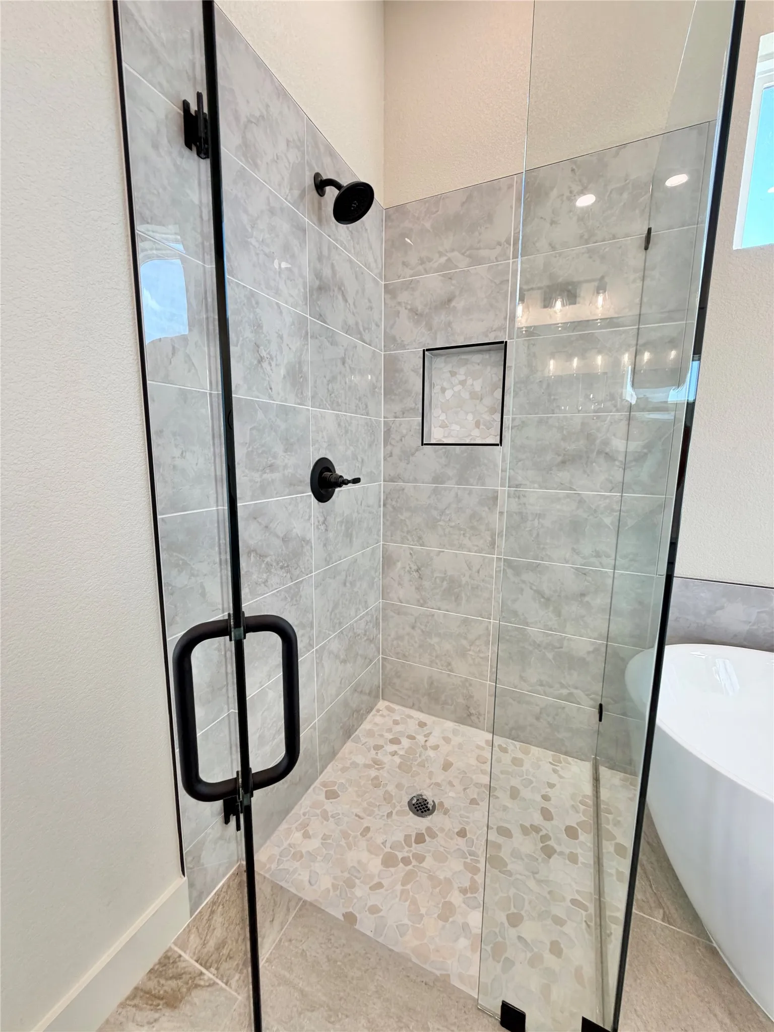 Single Family Residence For Sale in Parker County , 2016 Collin Street, Weatherford, Texas 76085, 3 Bedroom, 3 Bathroom, 3 Garage spaces, 1,874 Sqft, built in 2026, mls#21277350, Real Estate Agent in Weatherford, Homes For Sale in Parker county, Homes For Sale in Weatherford, Realtor in Weatherford Texas, Real Estate Brokerage Independent Realty Texas, Luminita Cordes Realtor